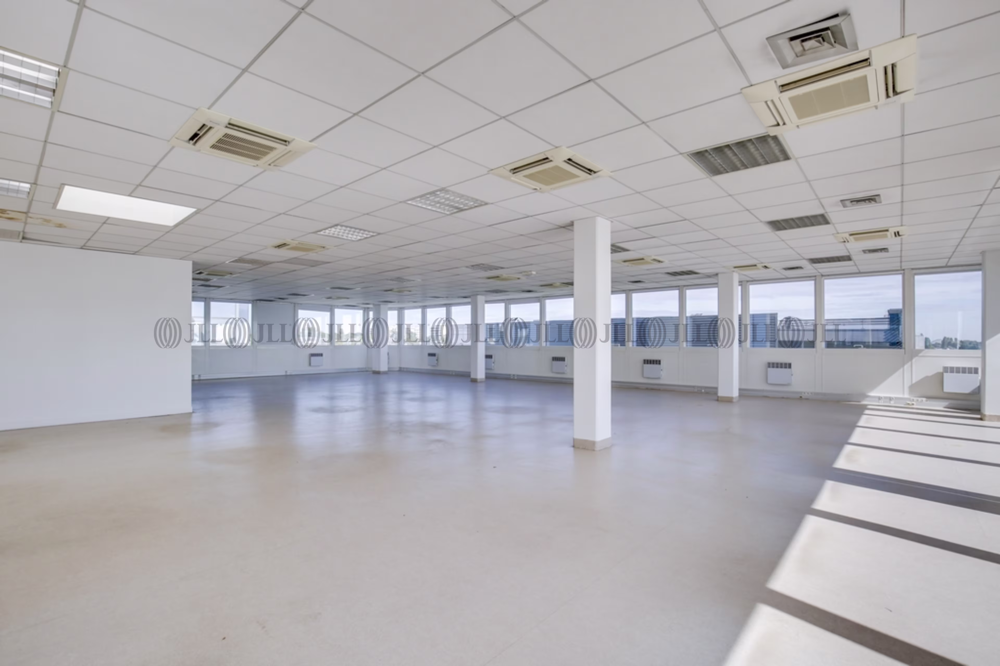 23 AVENUE LOUIS BREGUET