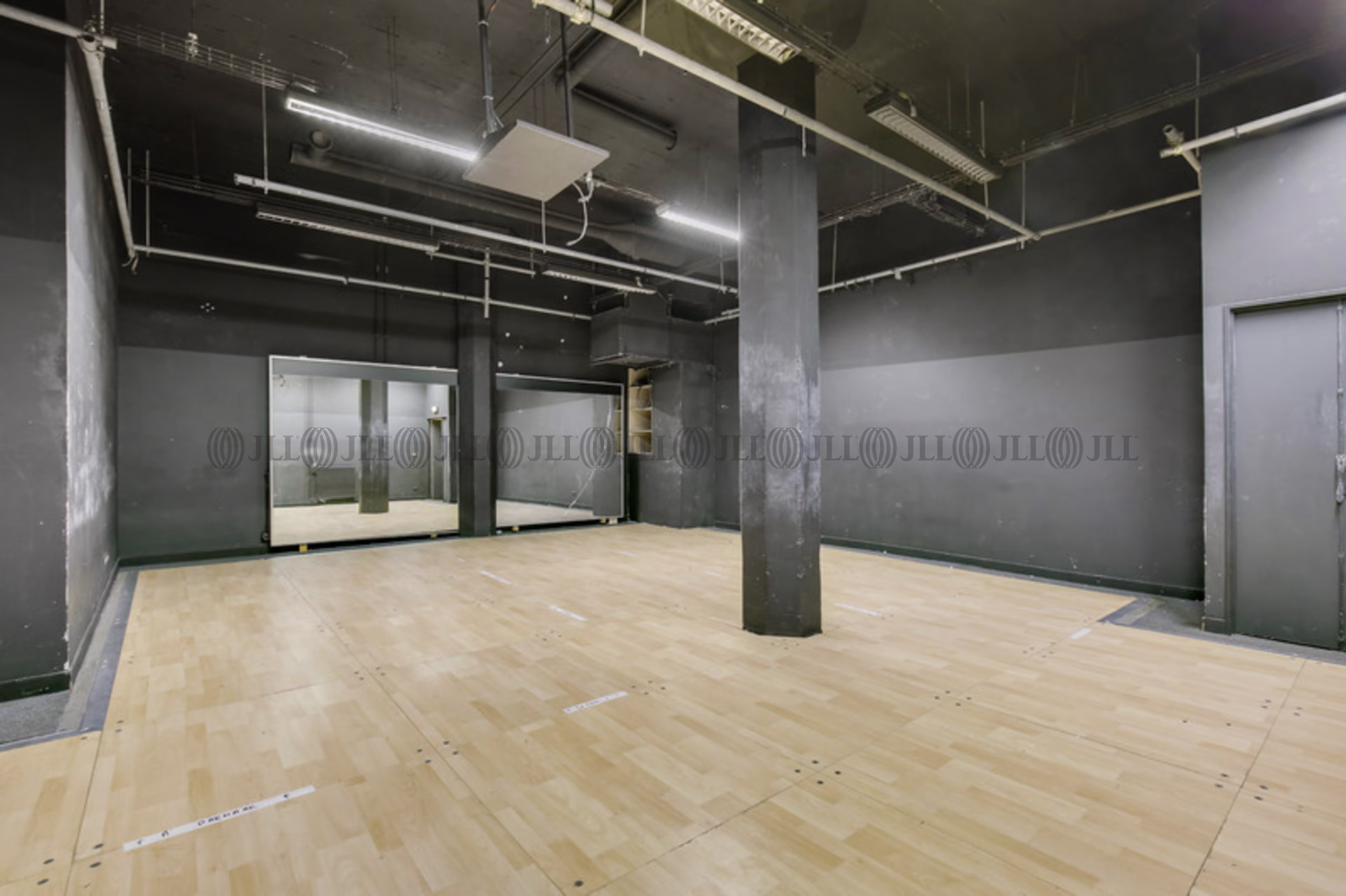 43-45 AVENUE VICTOR HUGO