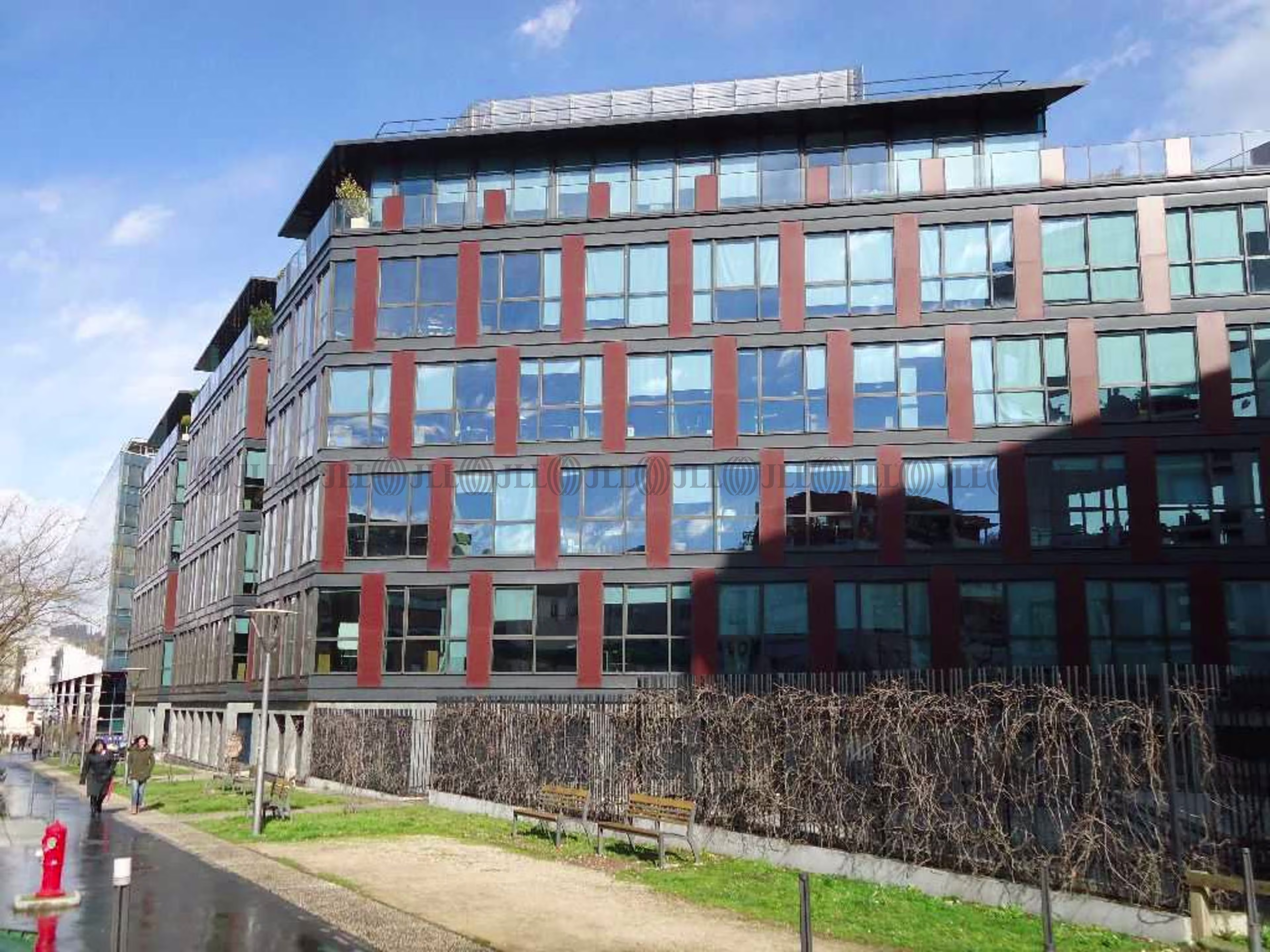 37-39 RUE SERGENT MICHEL BERTHET