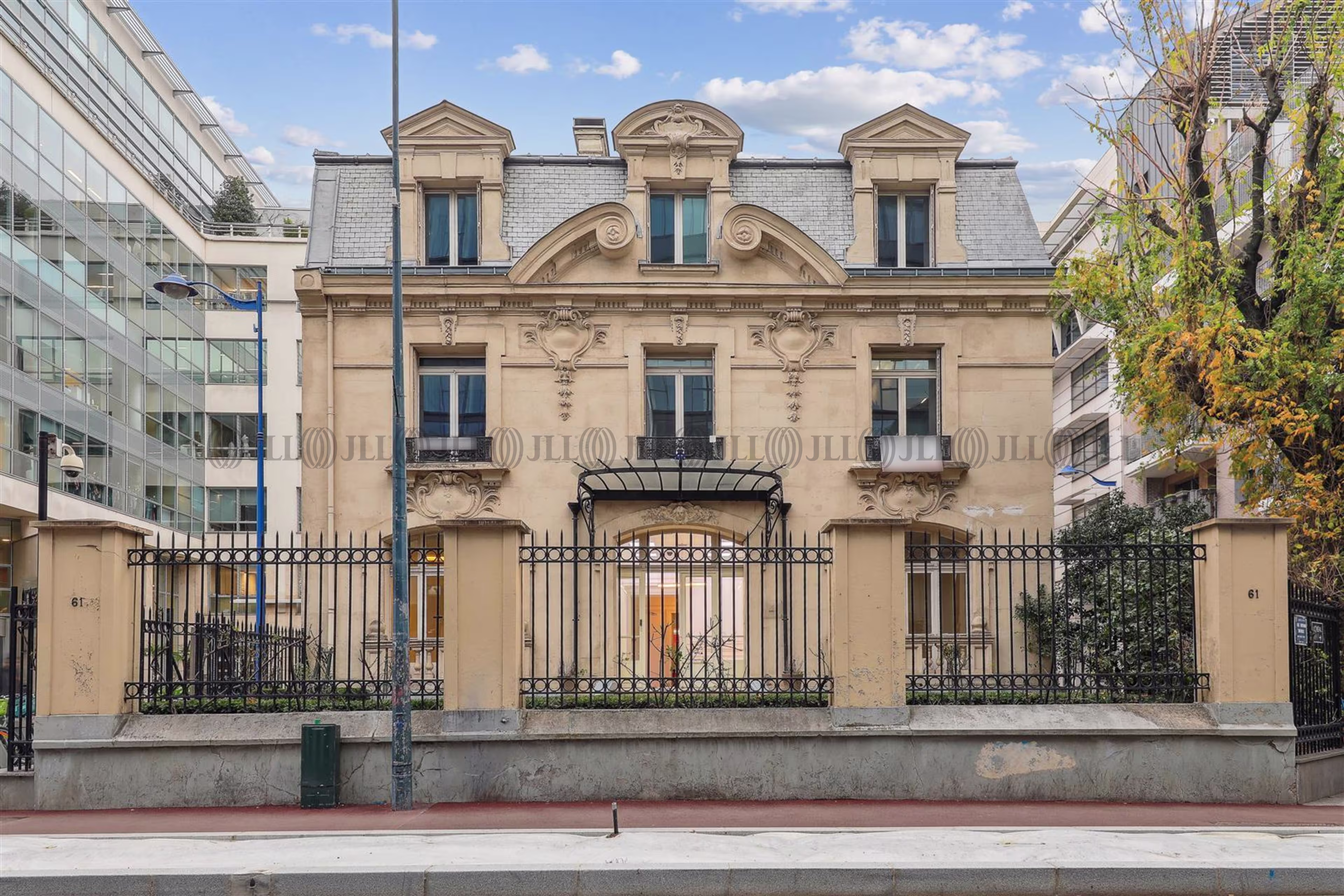 61 RUE HENRI BARBUSSE