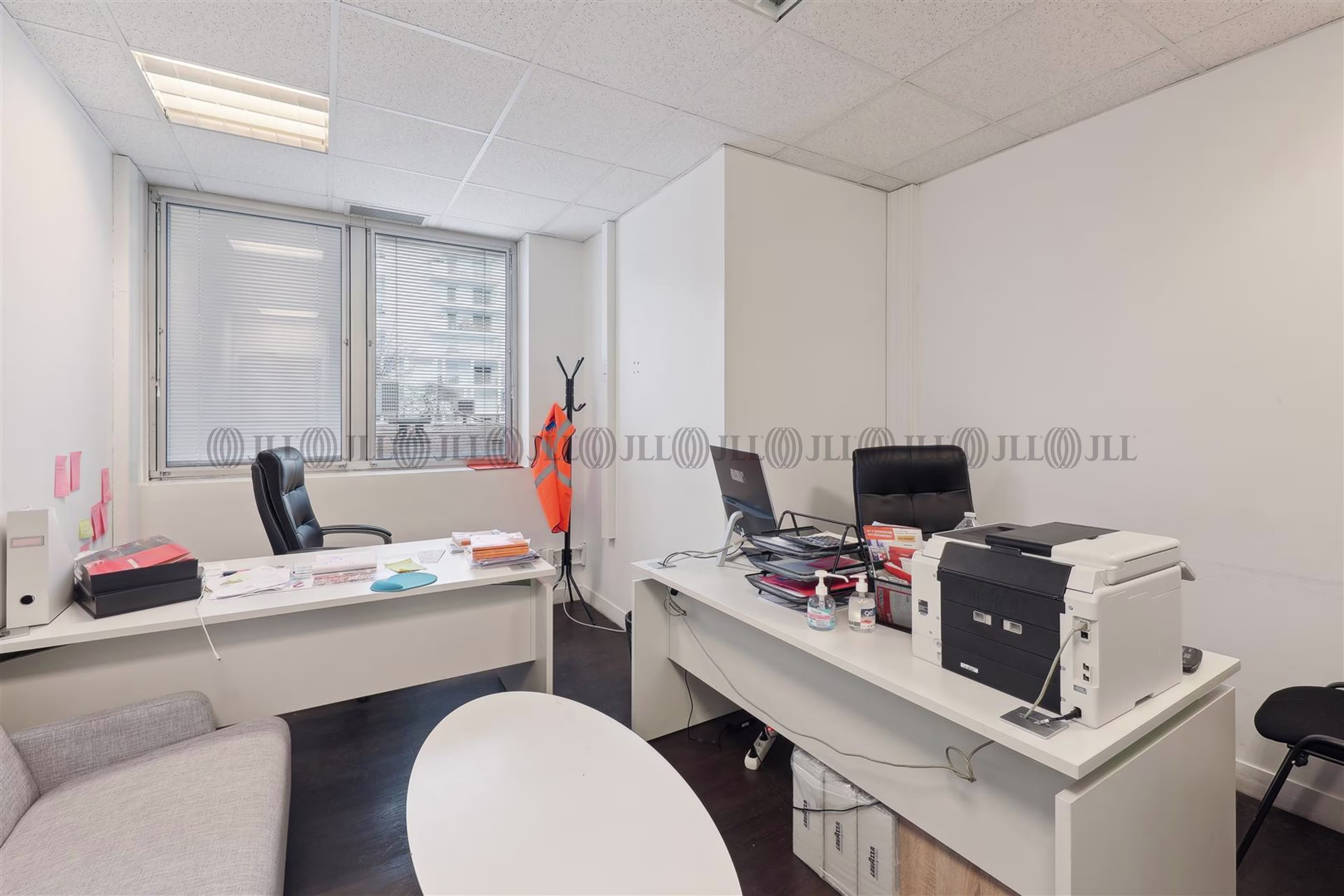 4 AVENUE LAURENT CELY