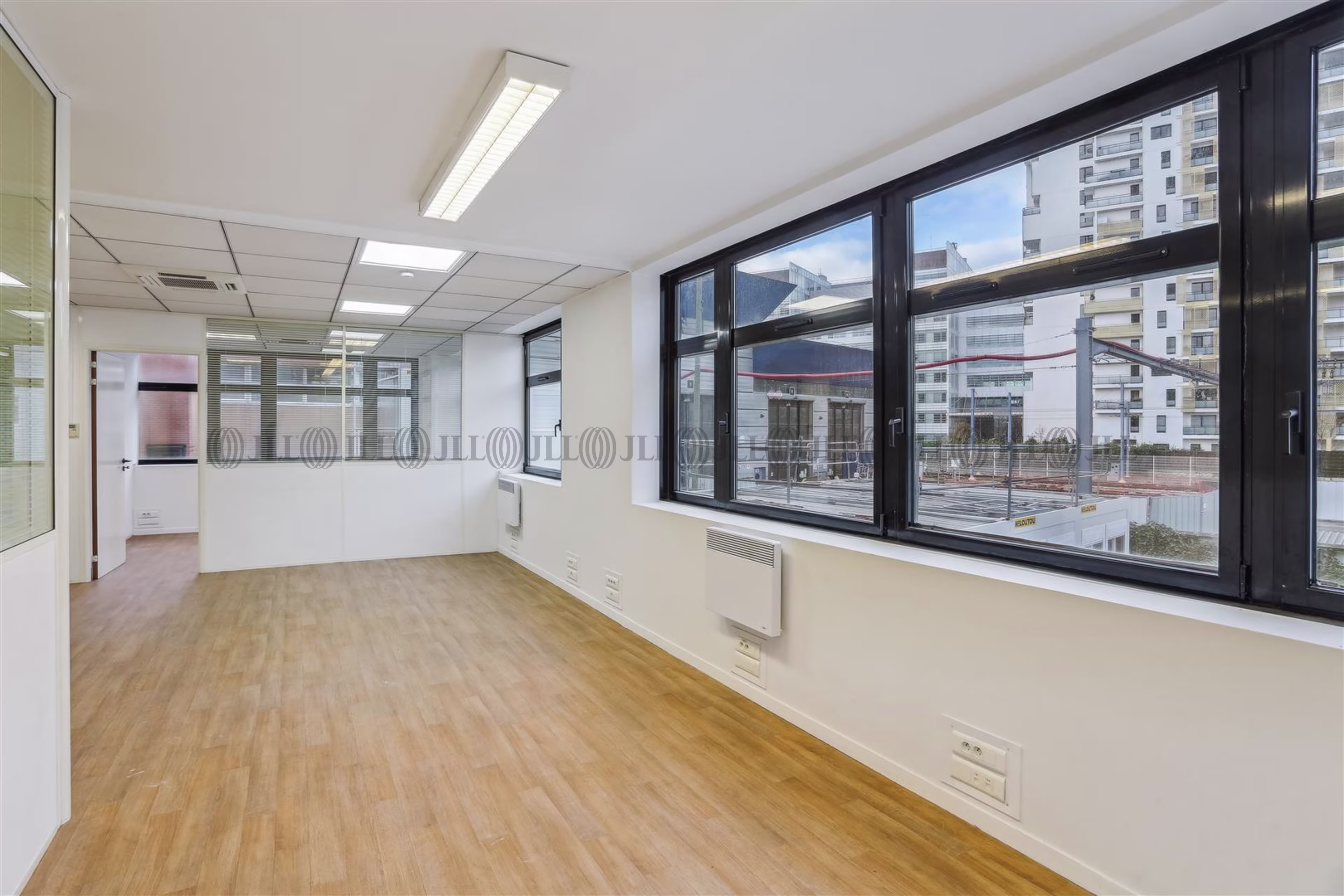 16 RUE JEAN JACQUES ROUSSEAU