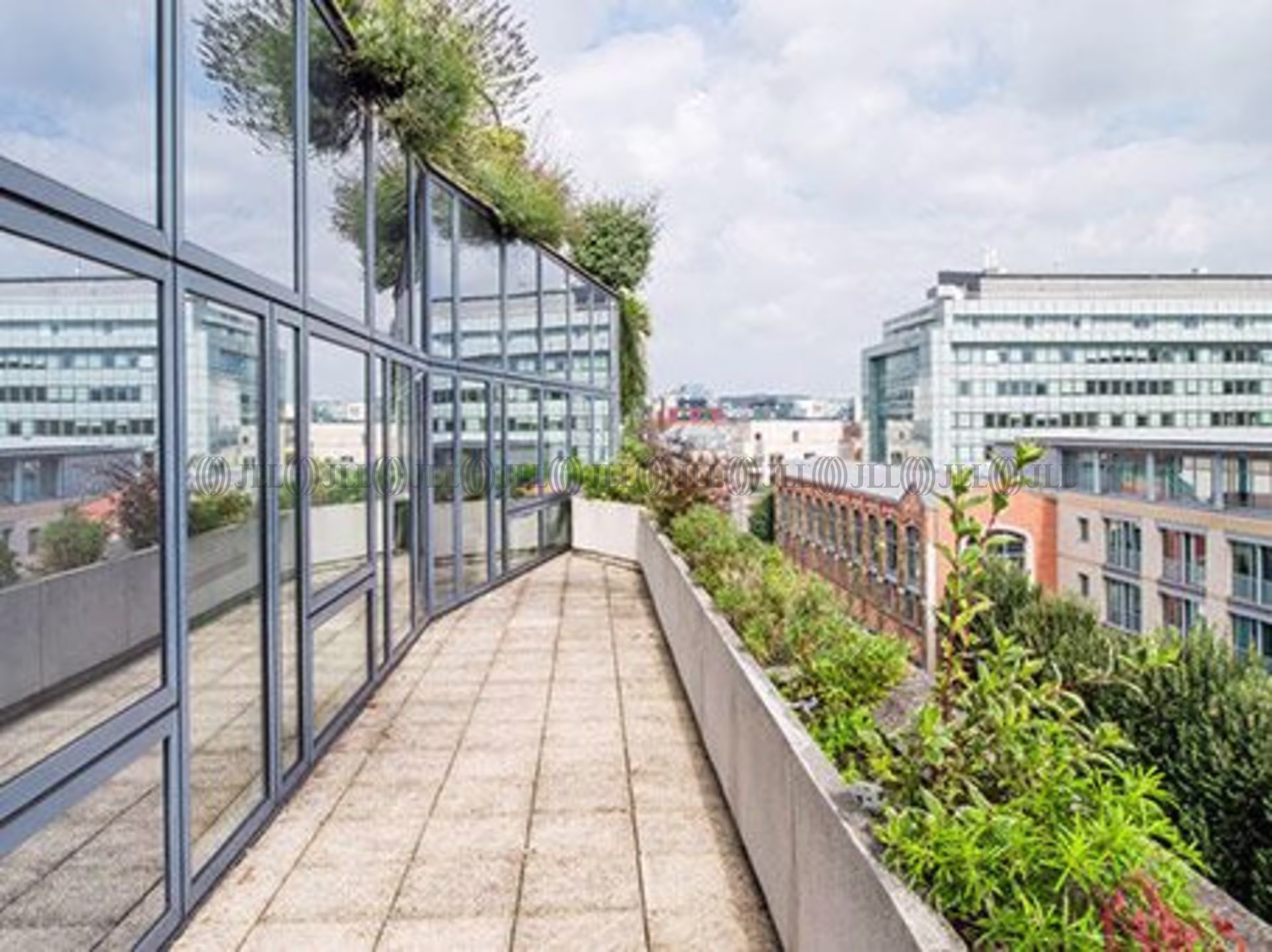 103-105 RUE ANATOLE FRANCE