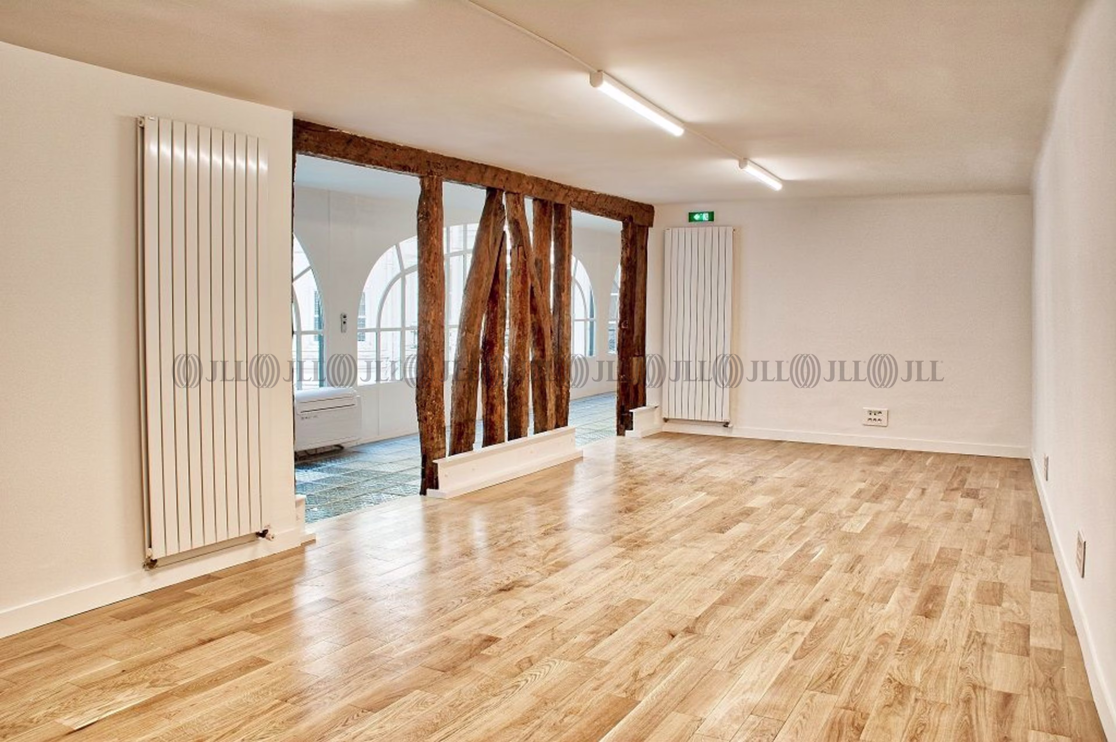 11 RUE DE MIROMESNIL