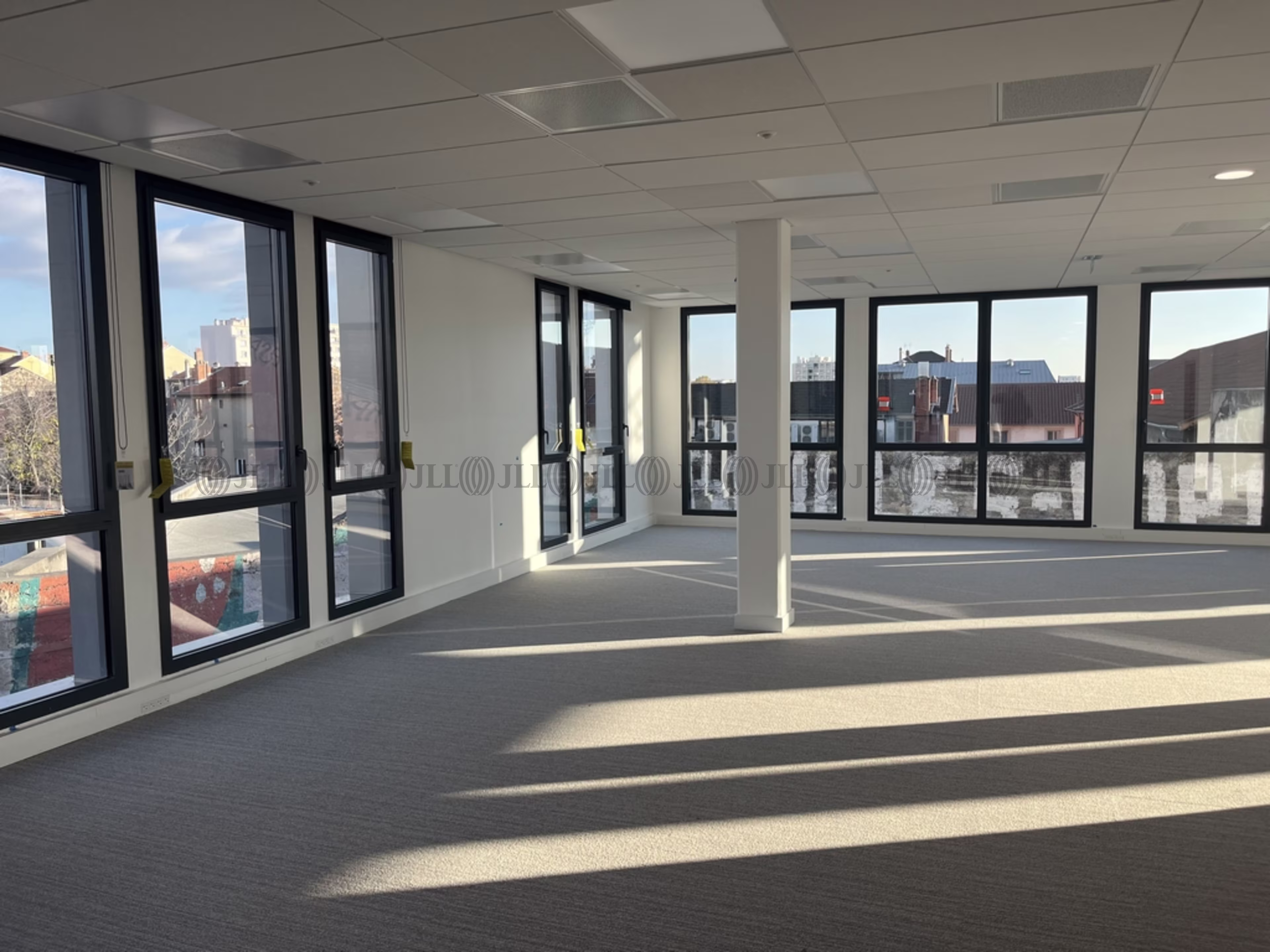 31-33 RUE PAUL DUVIVIER