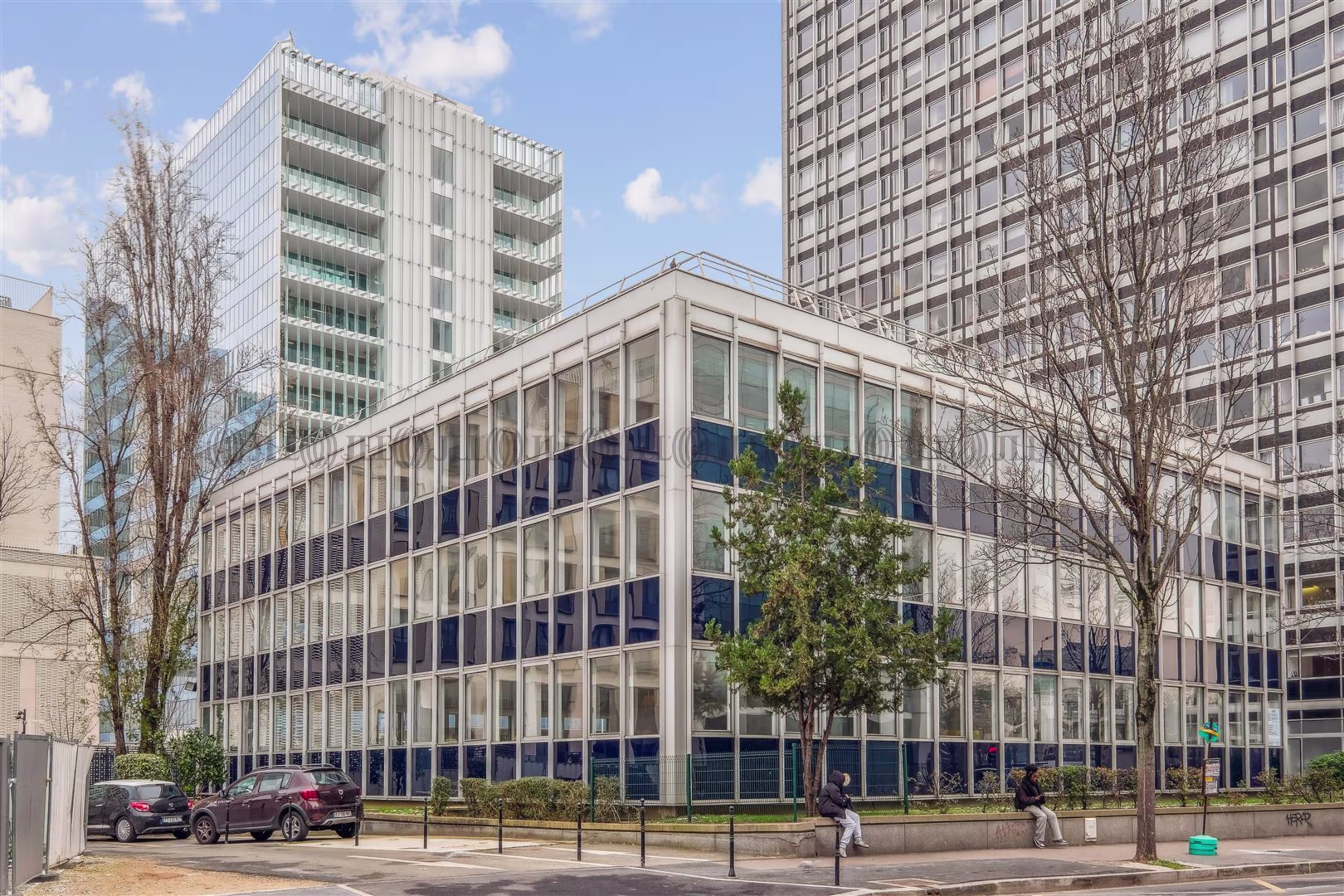 2-4 RUE DE L'ABREUVOIR