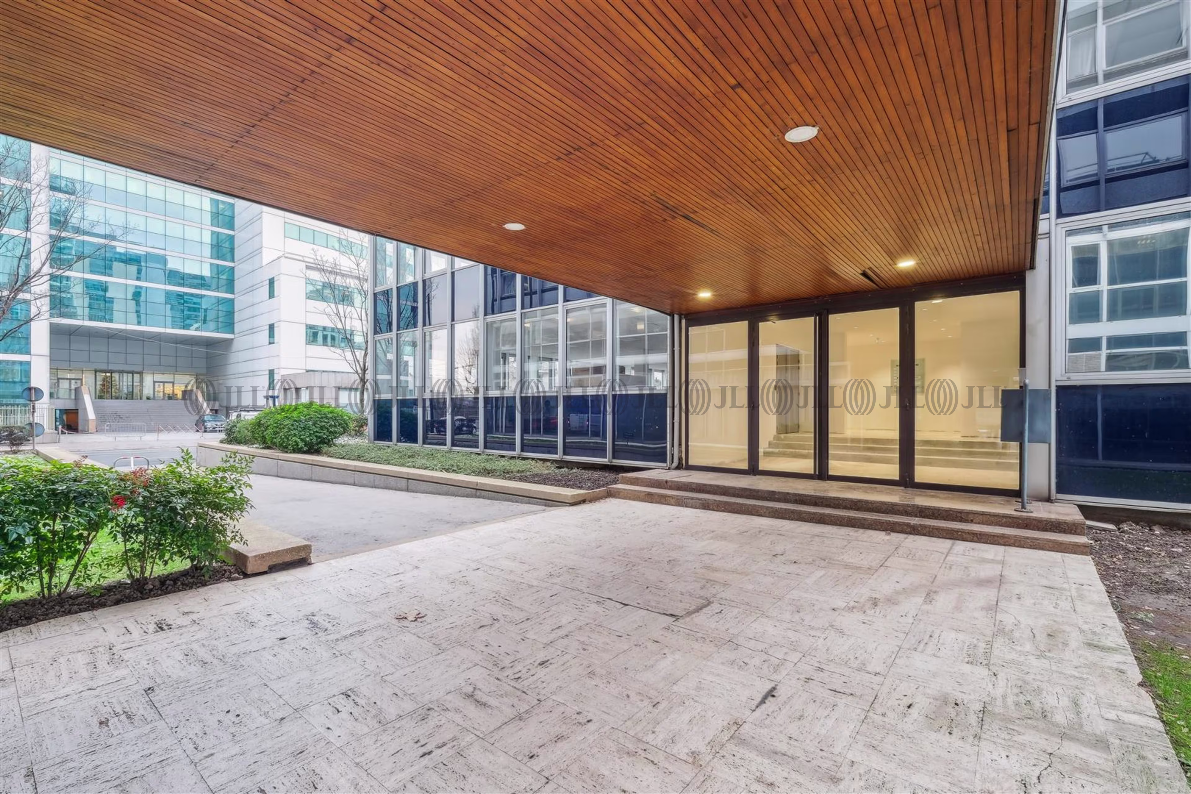 2-4 RUE DE L'ABREUVOIR