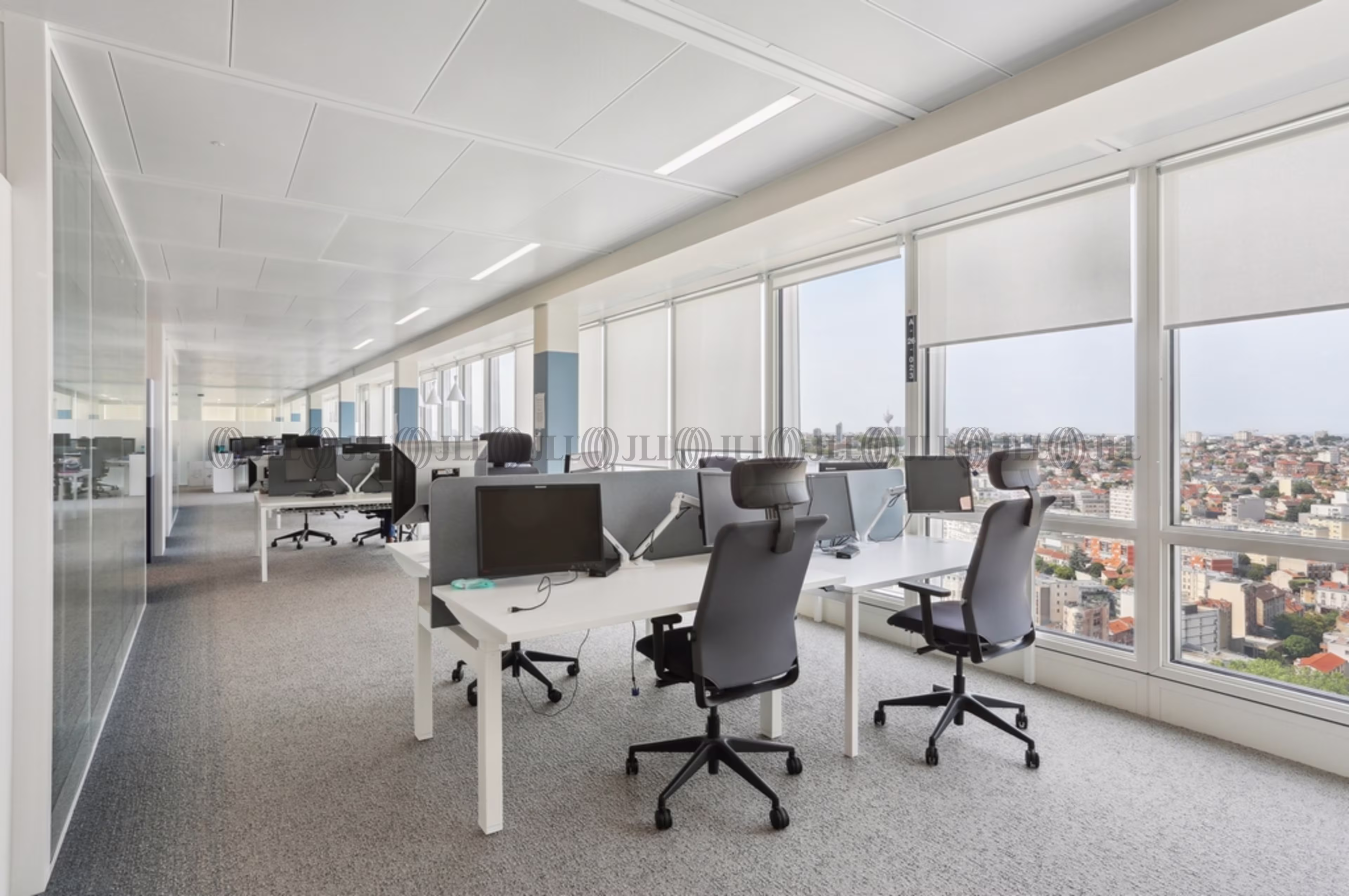 53 RUE DU CAPITAINE DREYFUS