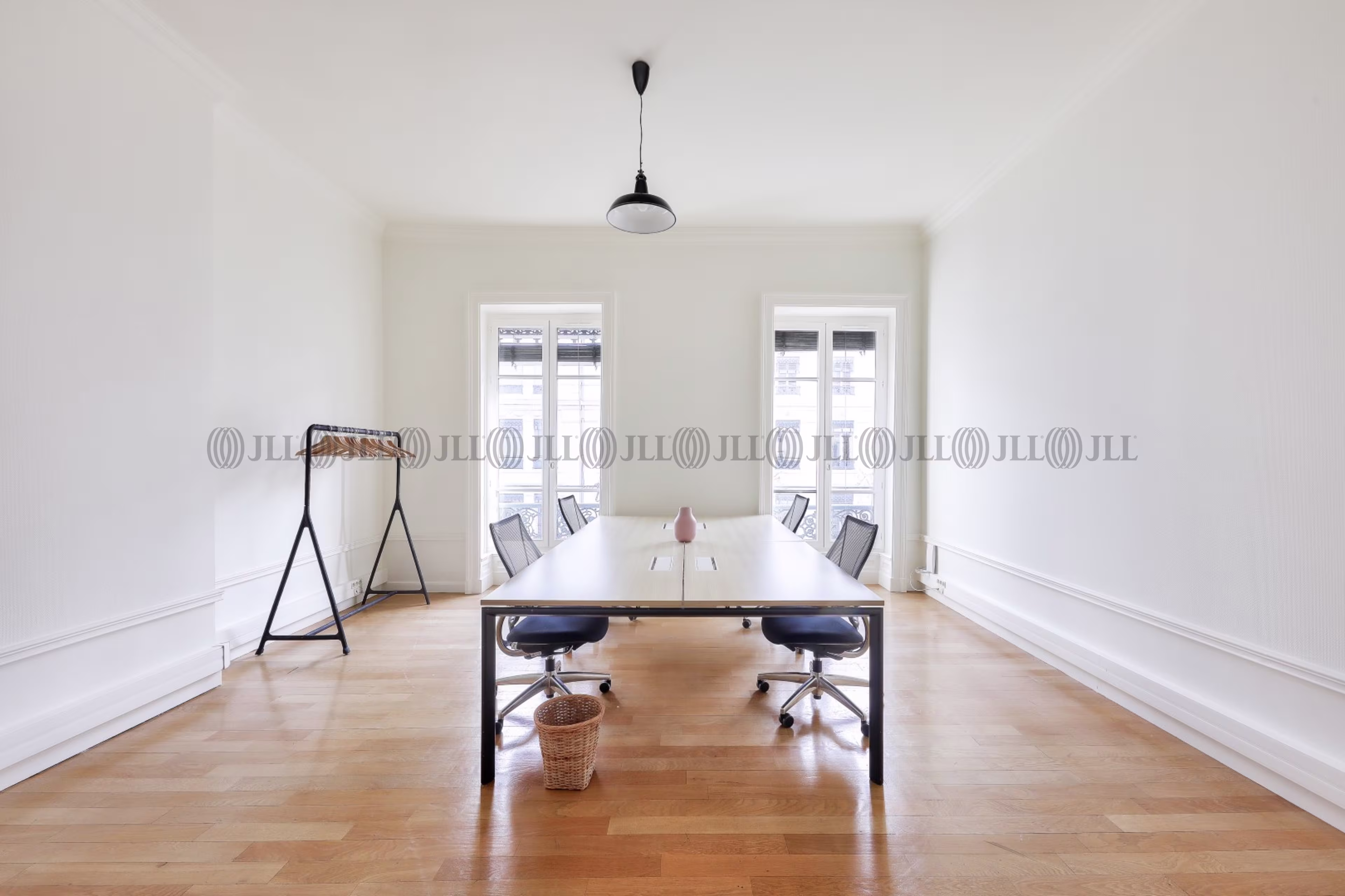 10 RUE DE LA REPUBLIQUE