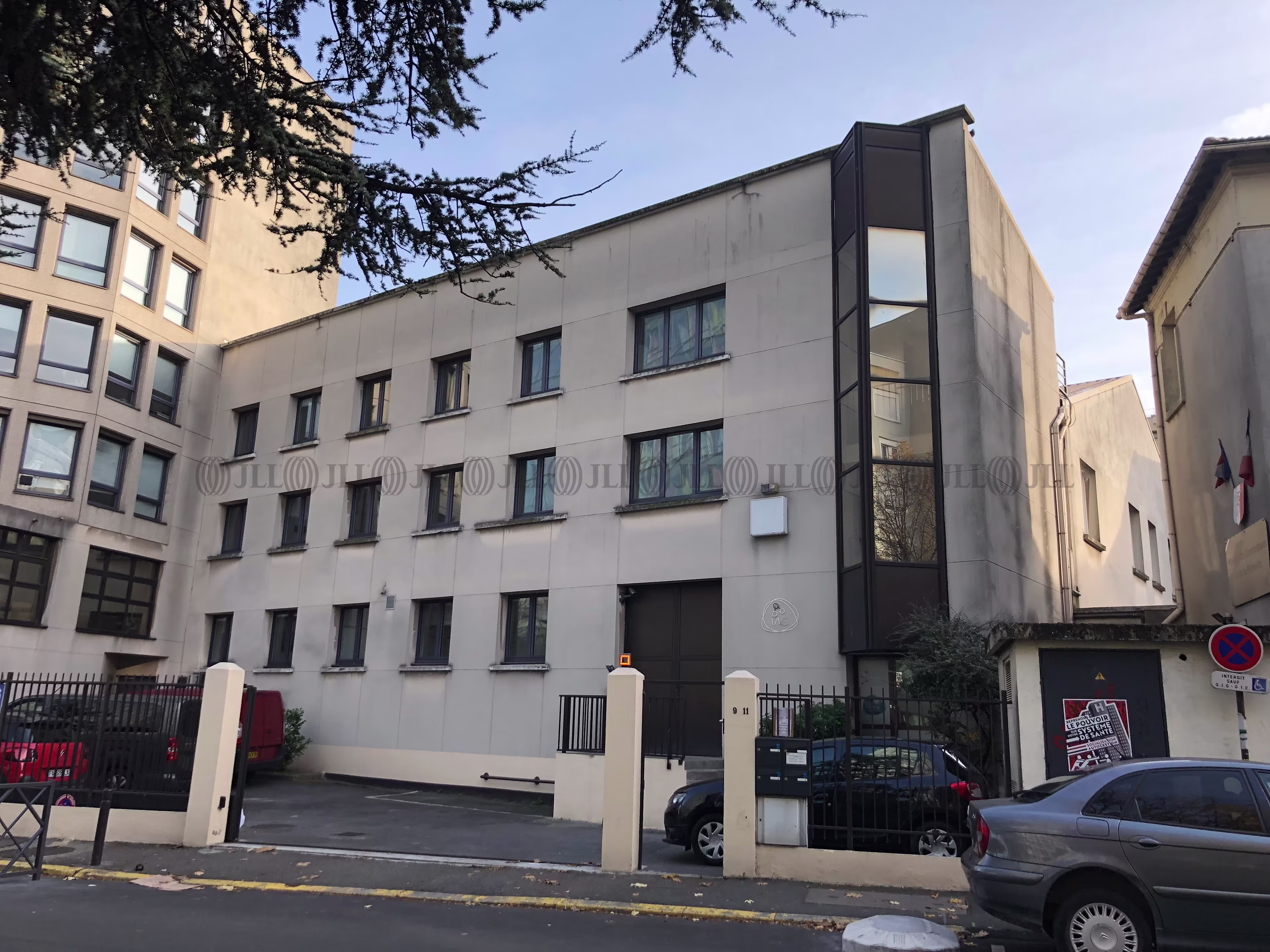 11 RUE DE STALINGRAD