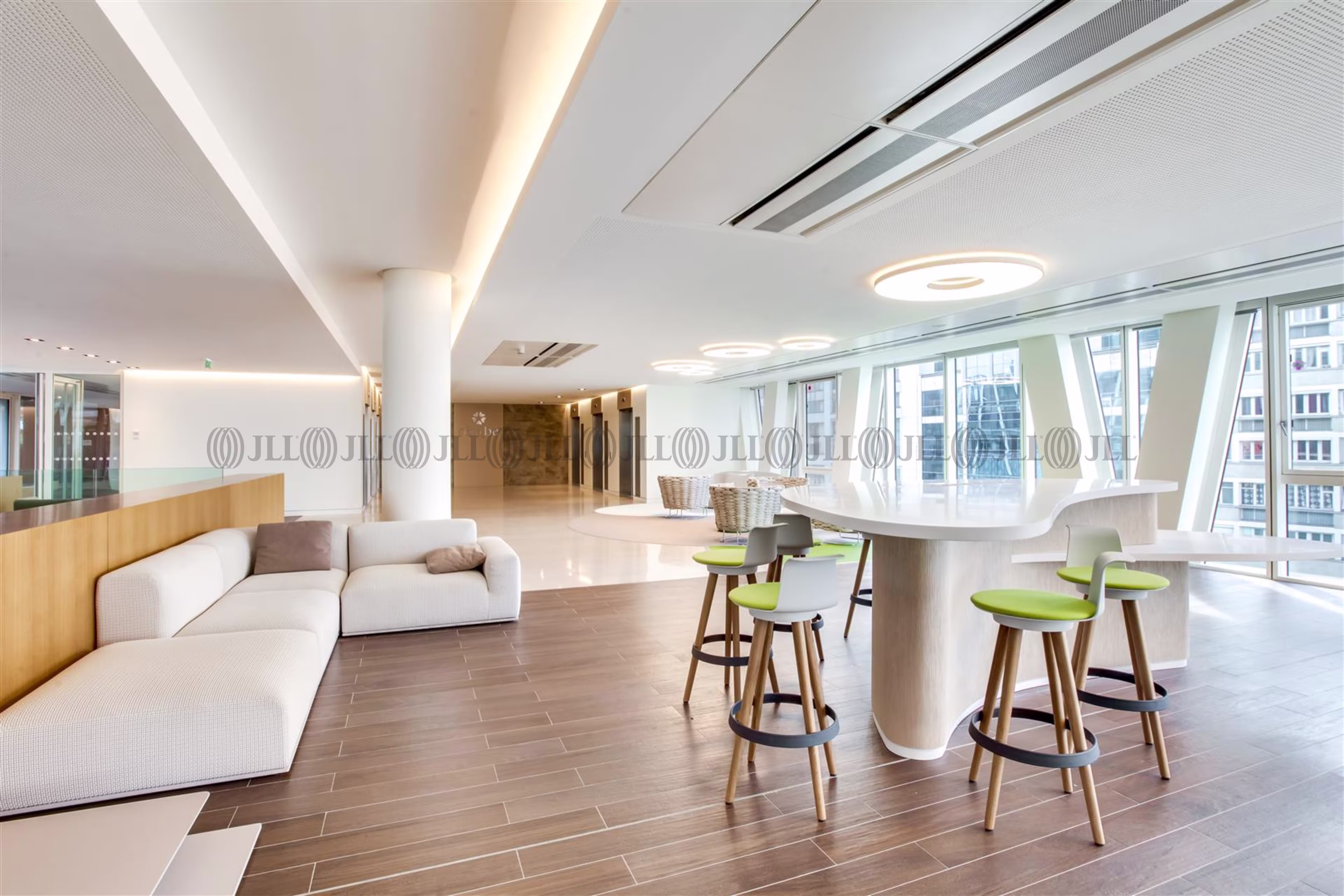 67 AVENUE DE FONTAINEBLEAU