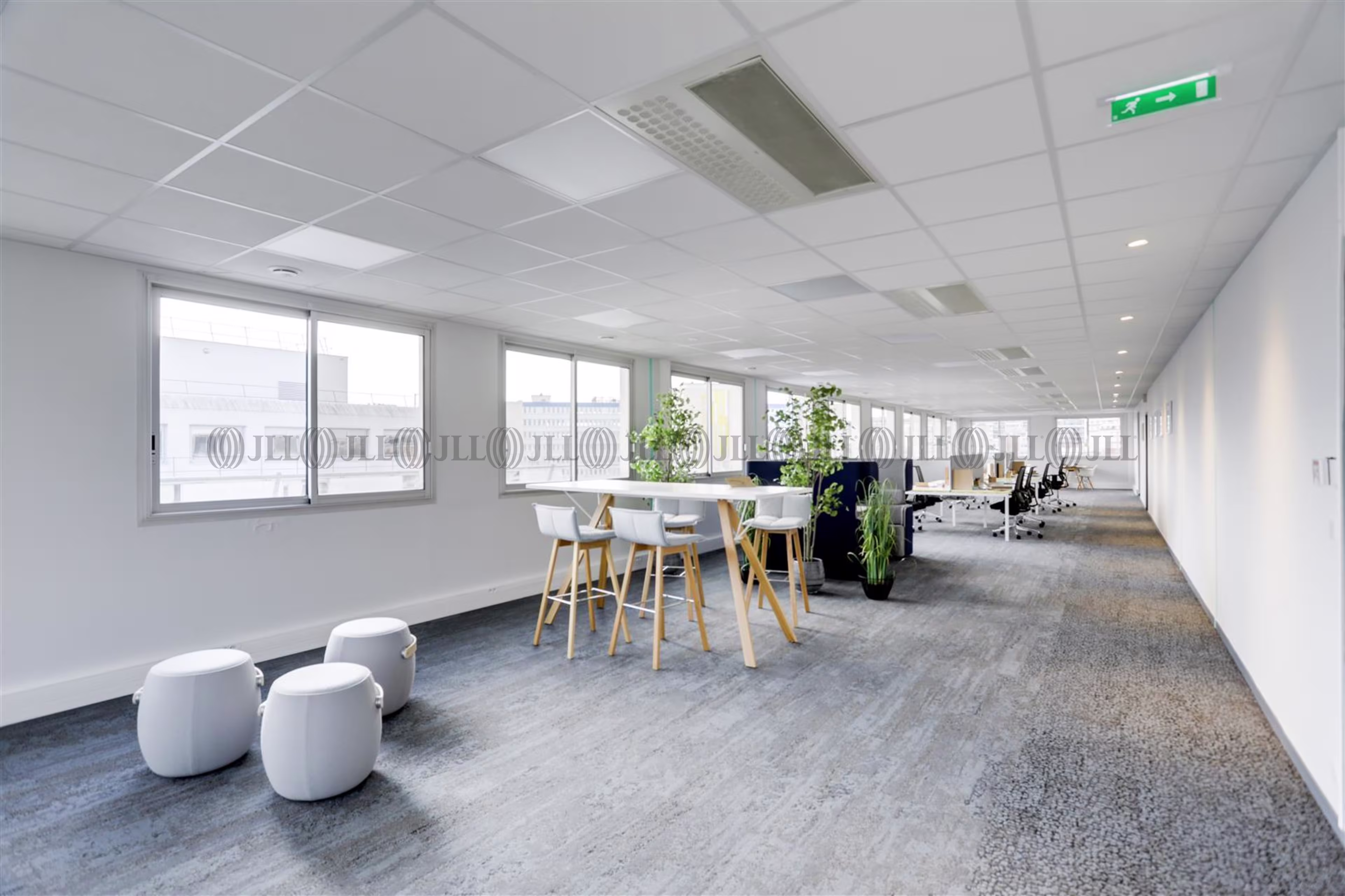 21-37 RUE DE STALINGRAD