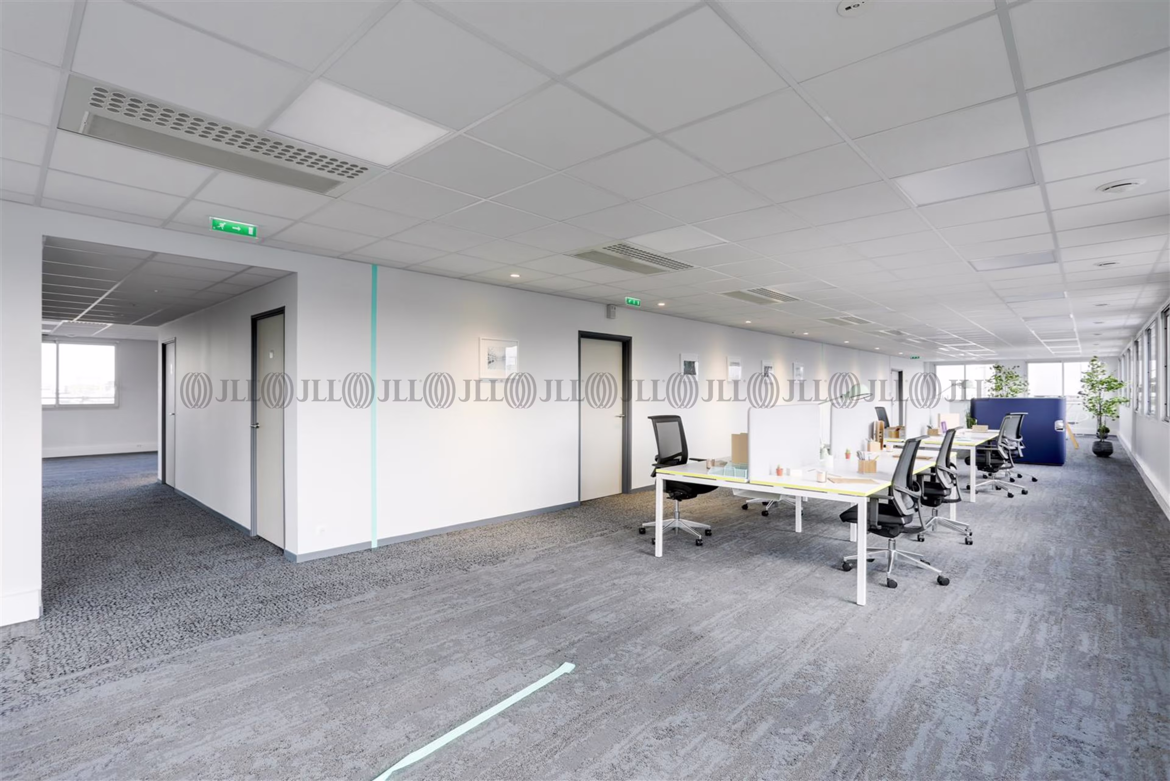 21-37 RUE DE STALINGRAD