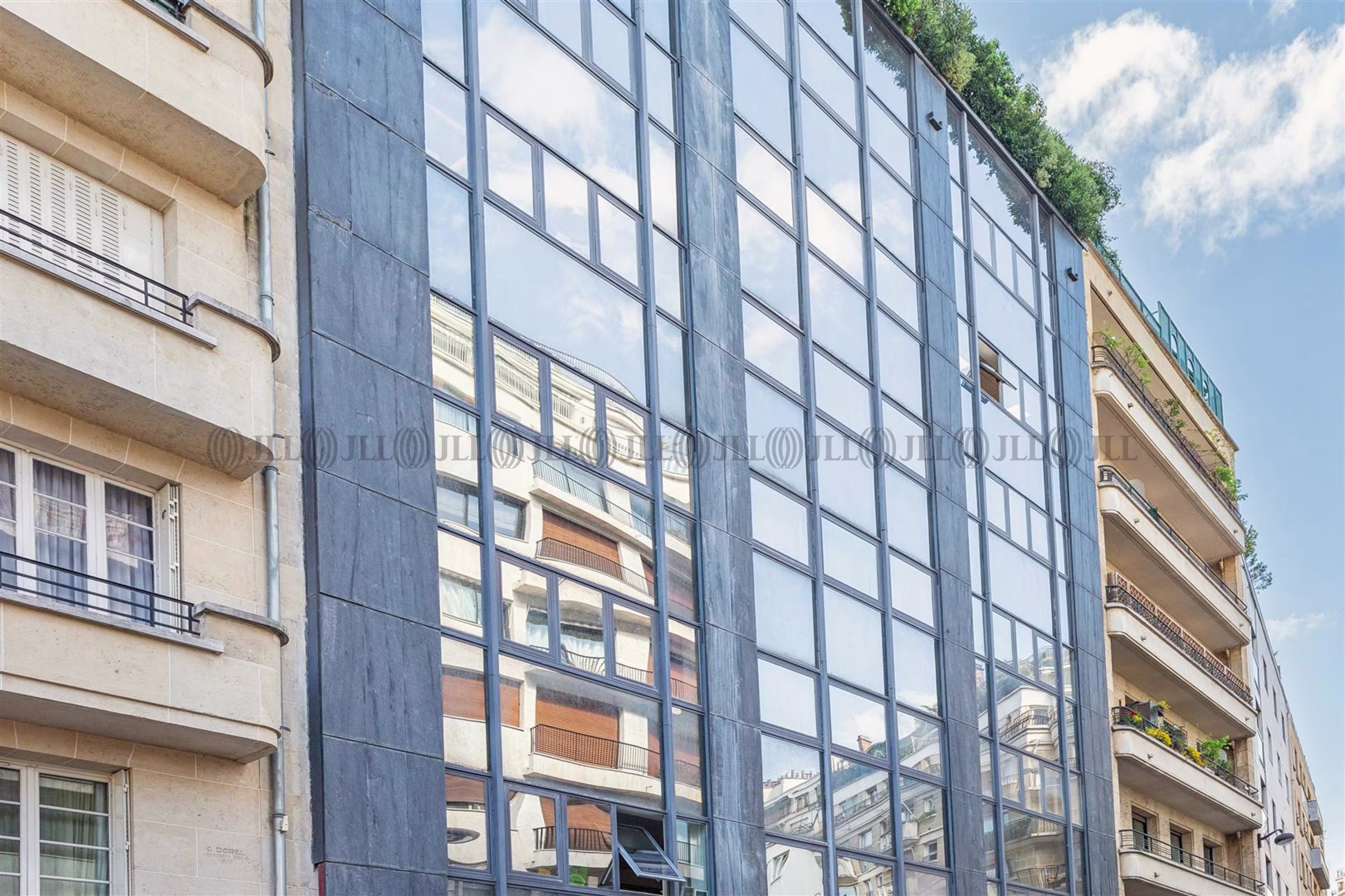 33 RUE RAFFET