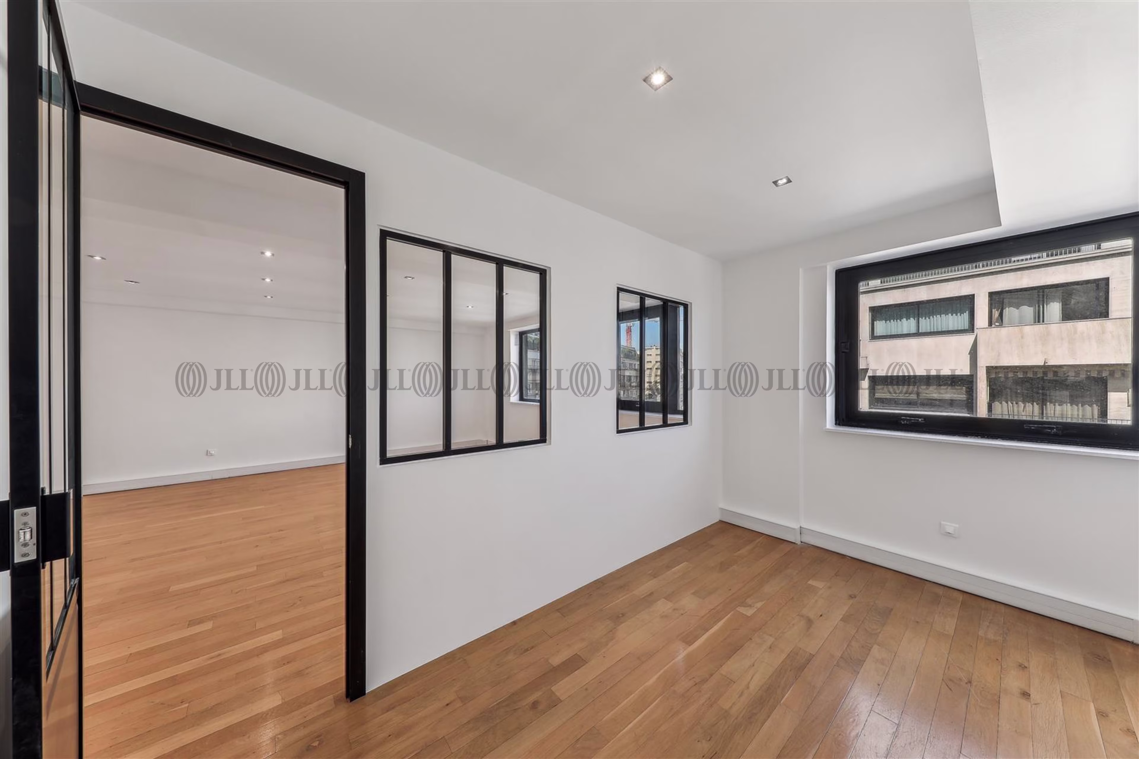 33 RUE RAFFET