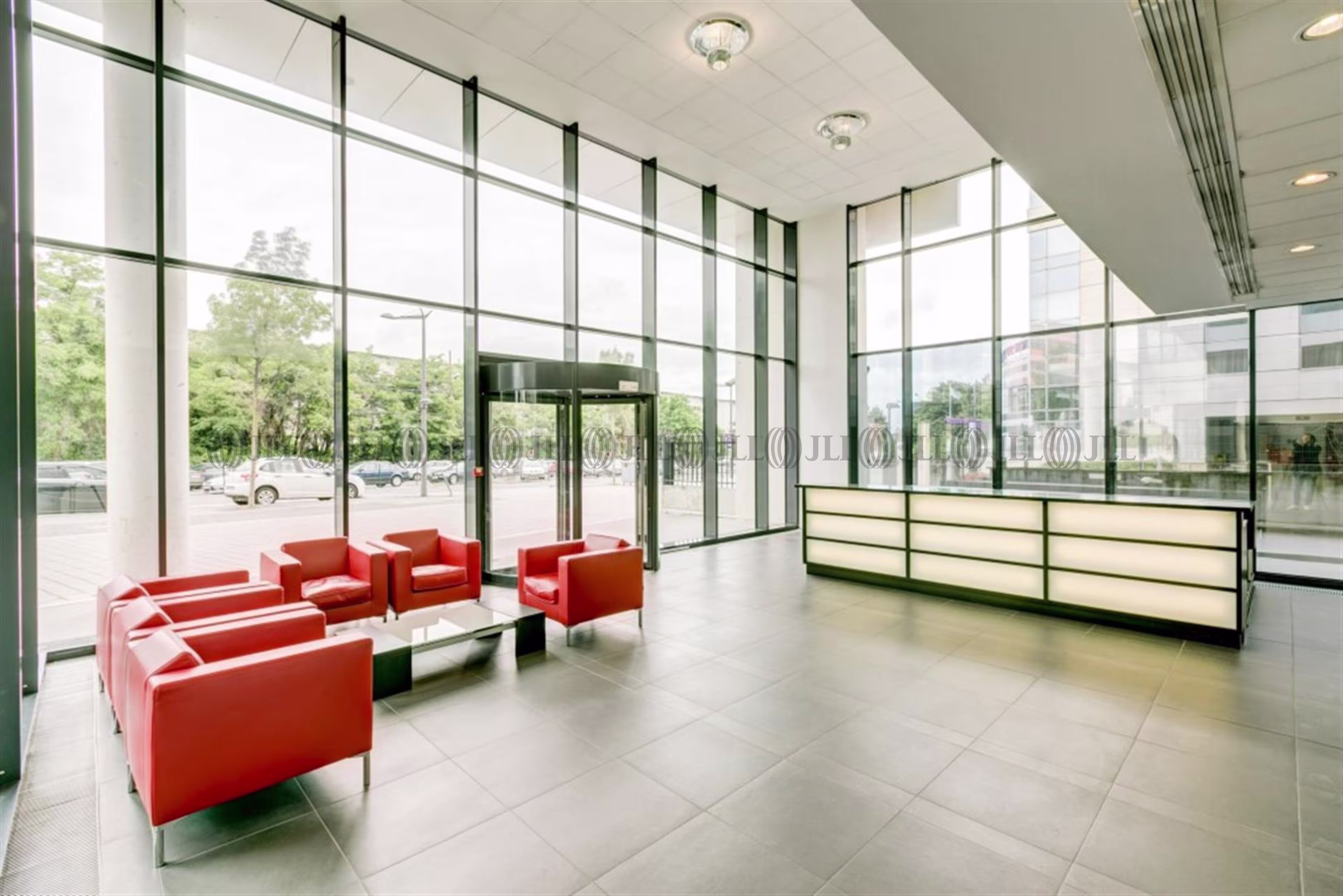 23 AVENUE CARNOT