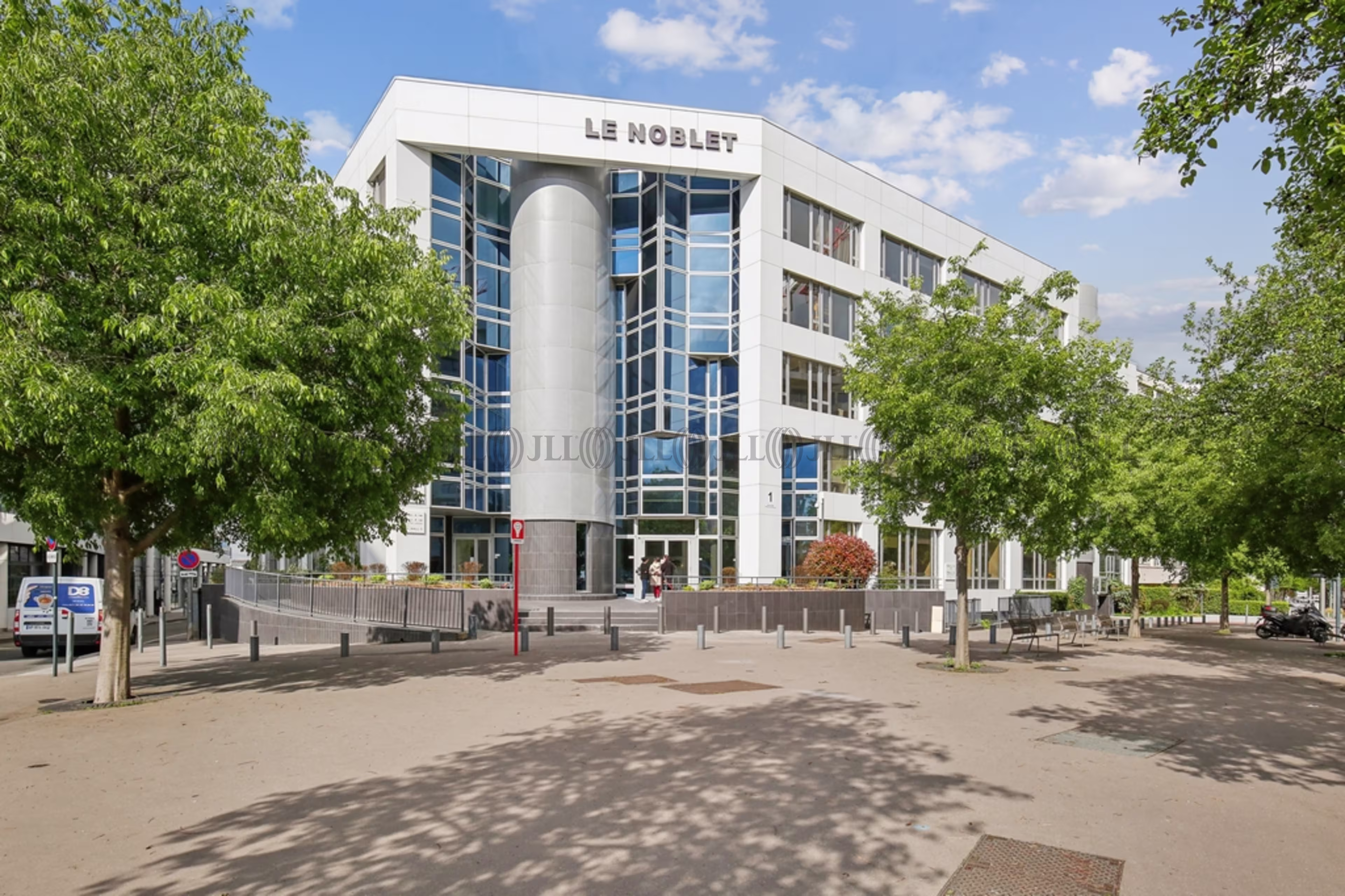 1-3 BOULEVARD CHARLES DE GAULLE
