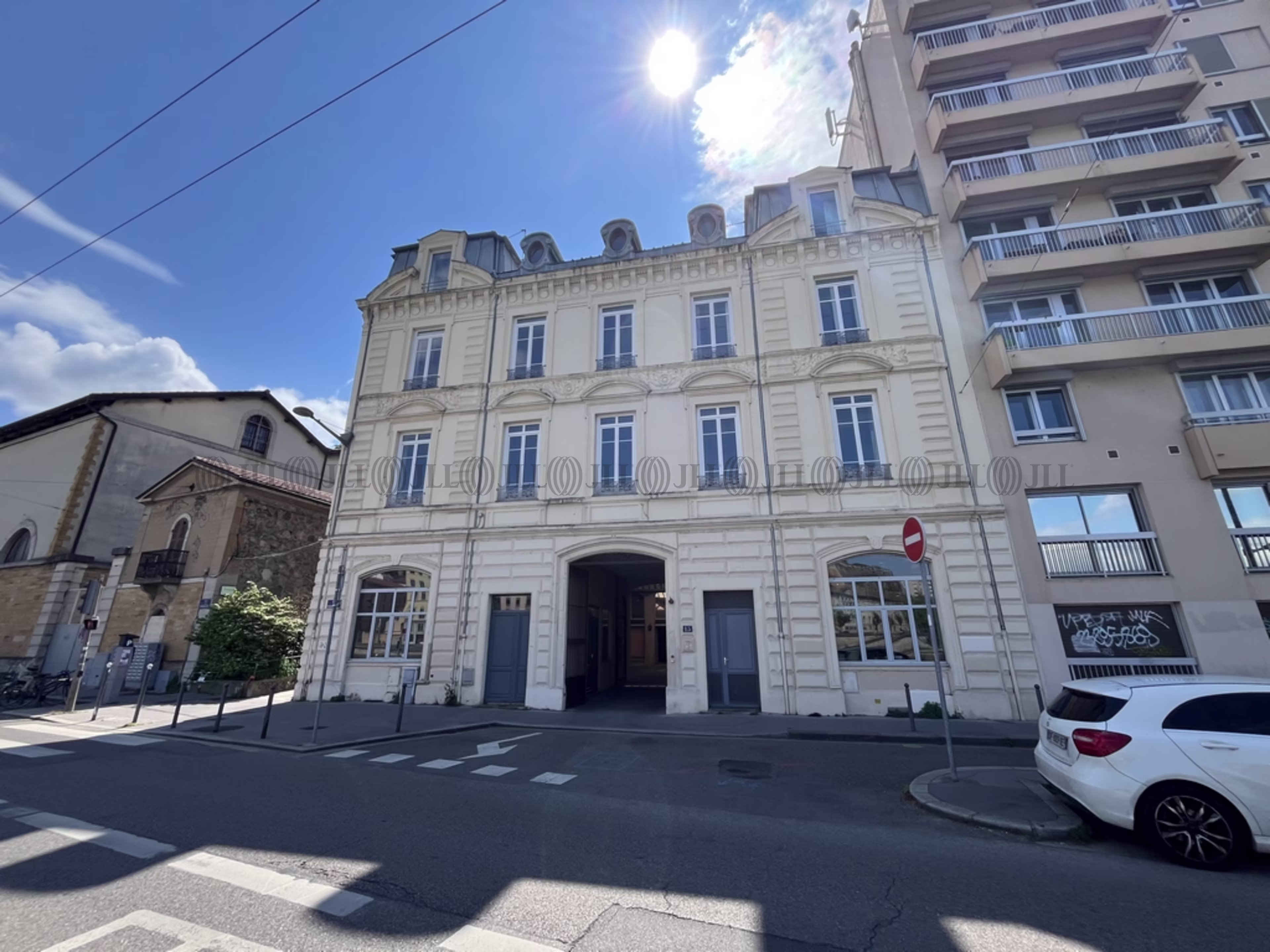 15 QUAI PIERRE SCIZE