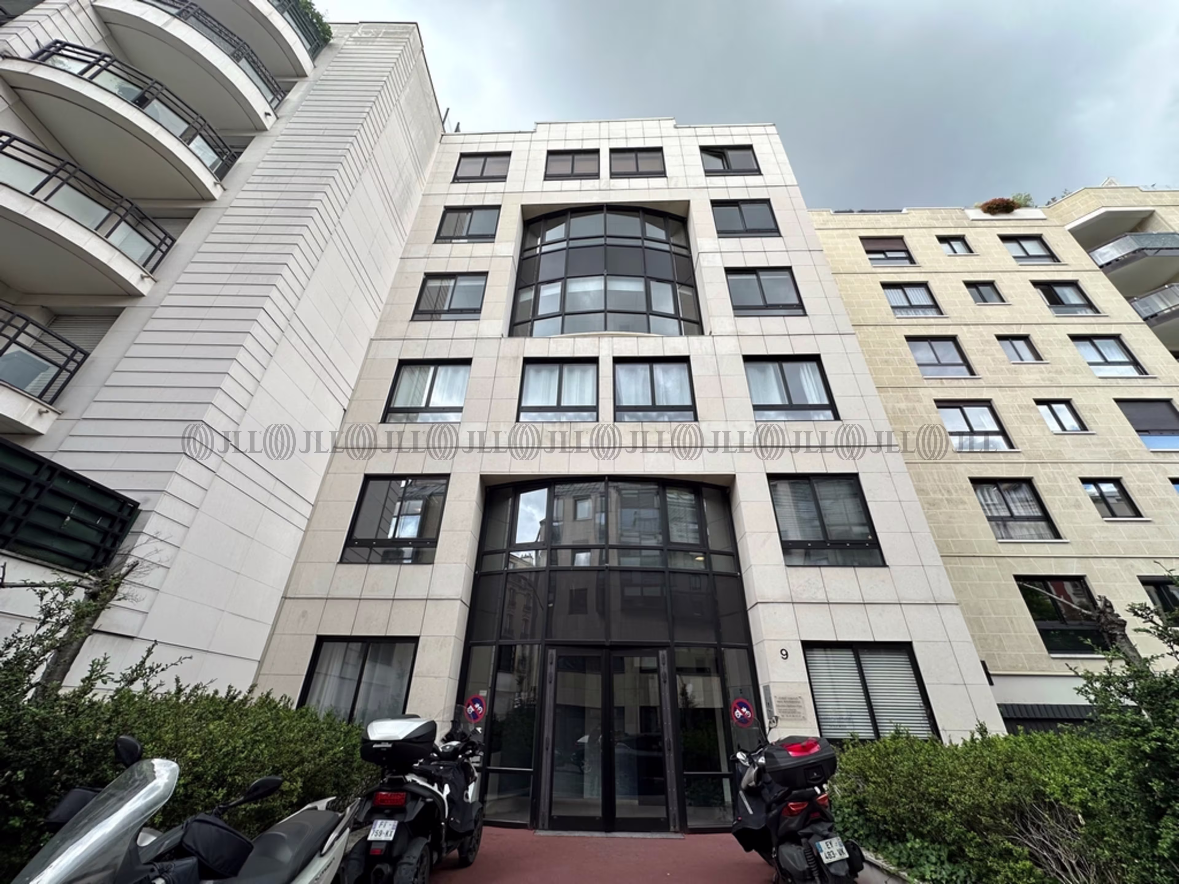 9-13 RUE PIERRE BROSSOLETTE