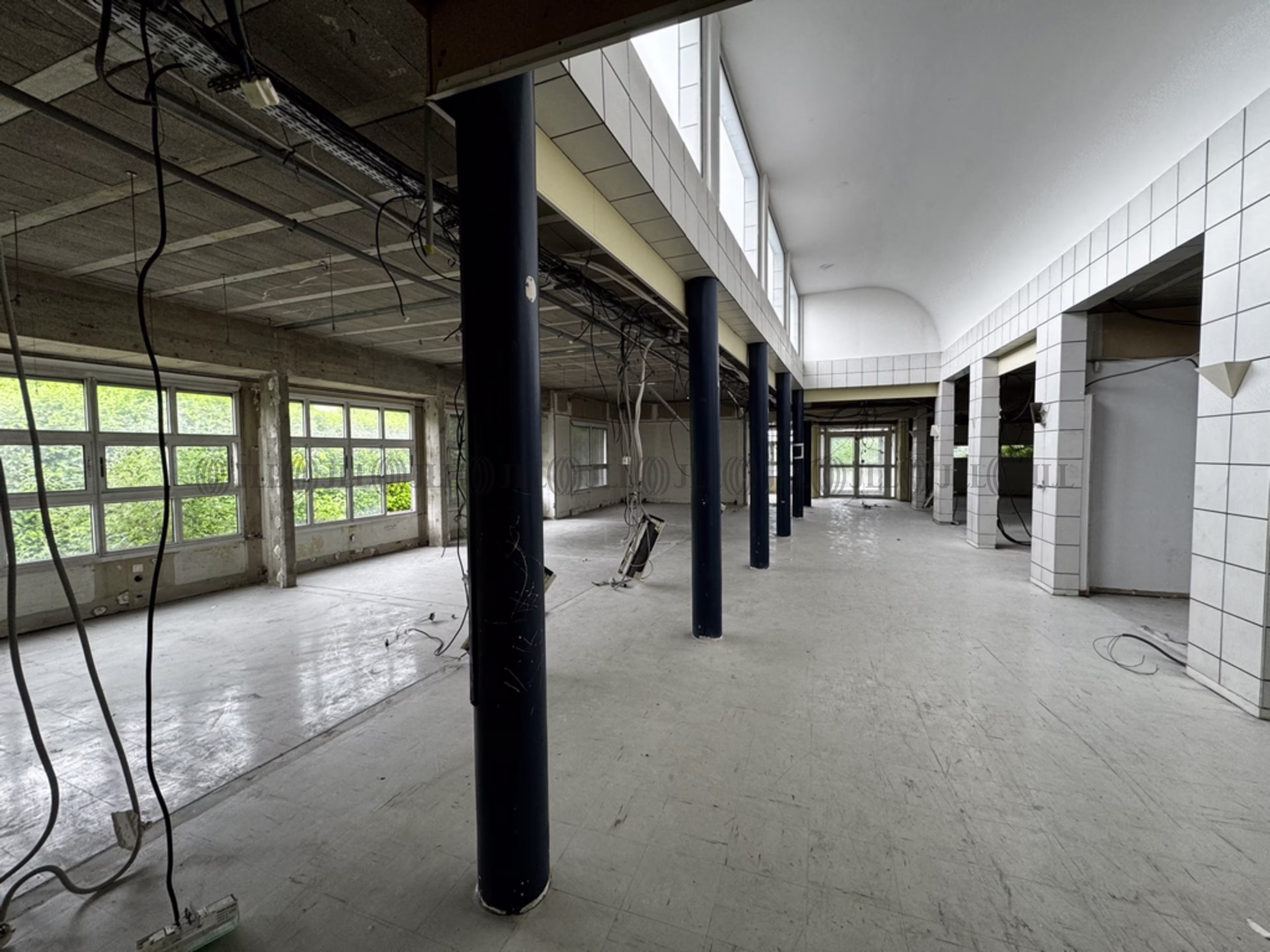 38 AVENUE MARCEL PAUL