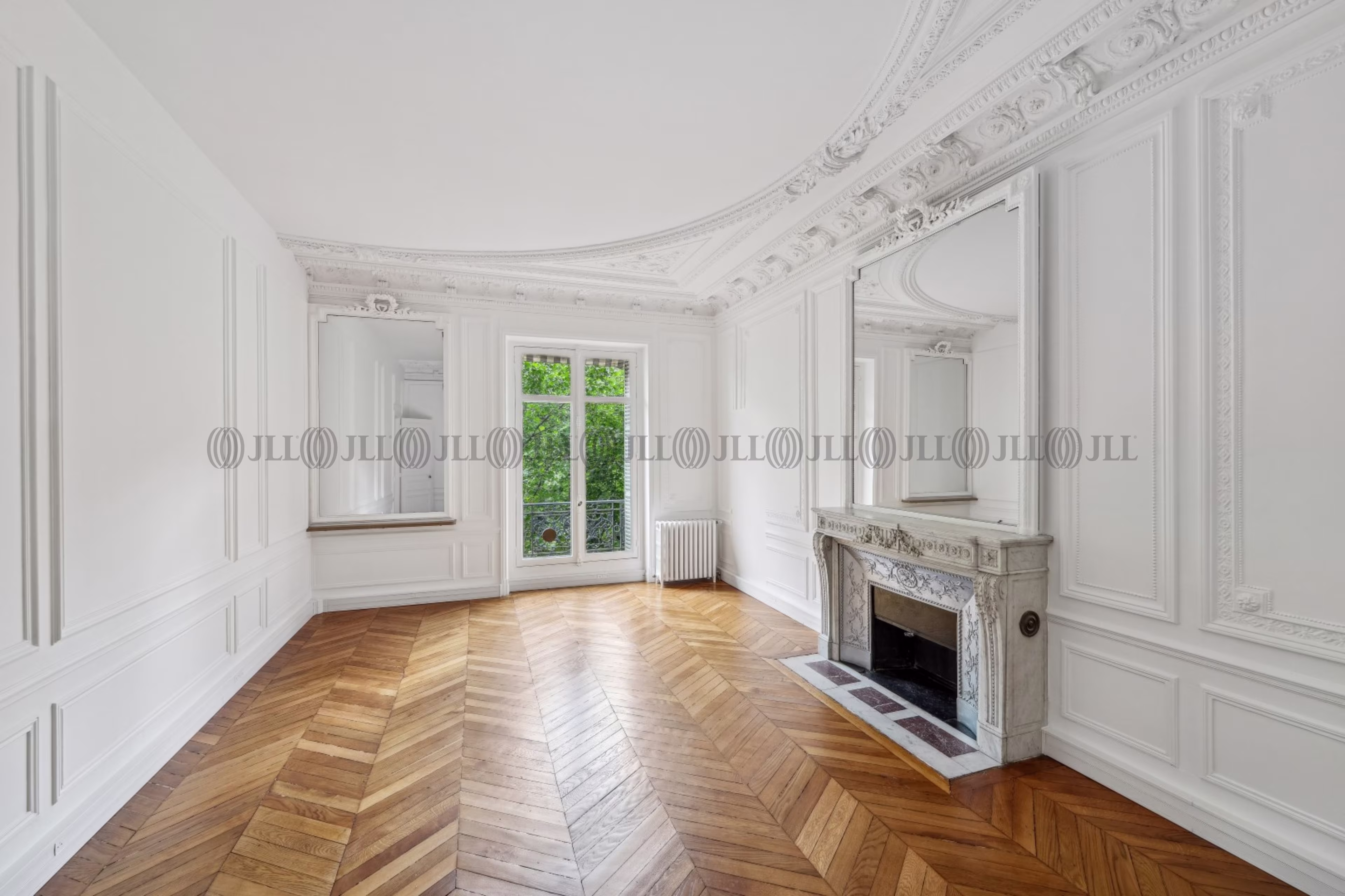 10 AVENUE DE MESSINE