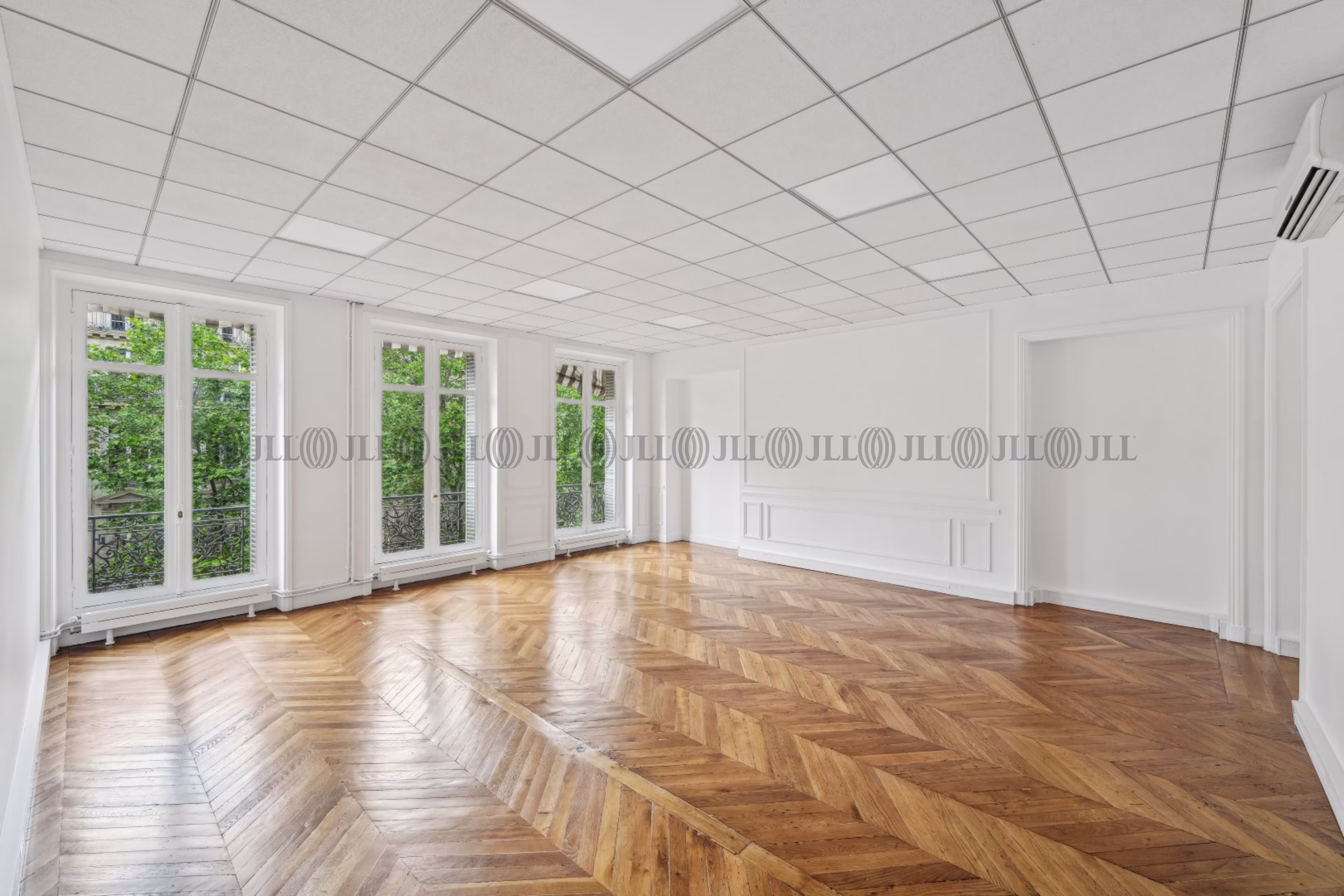 10 AVENUE DE MESSINE