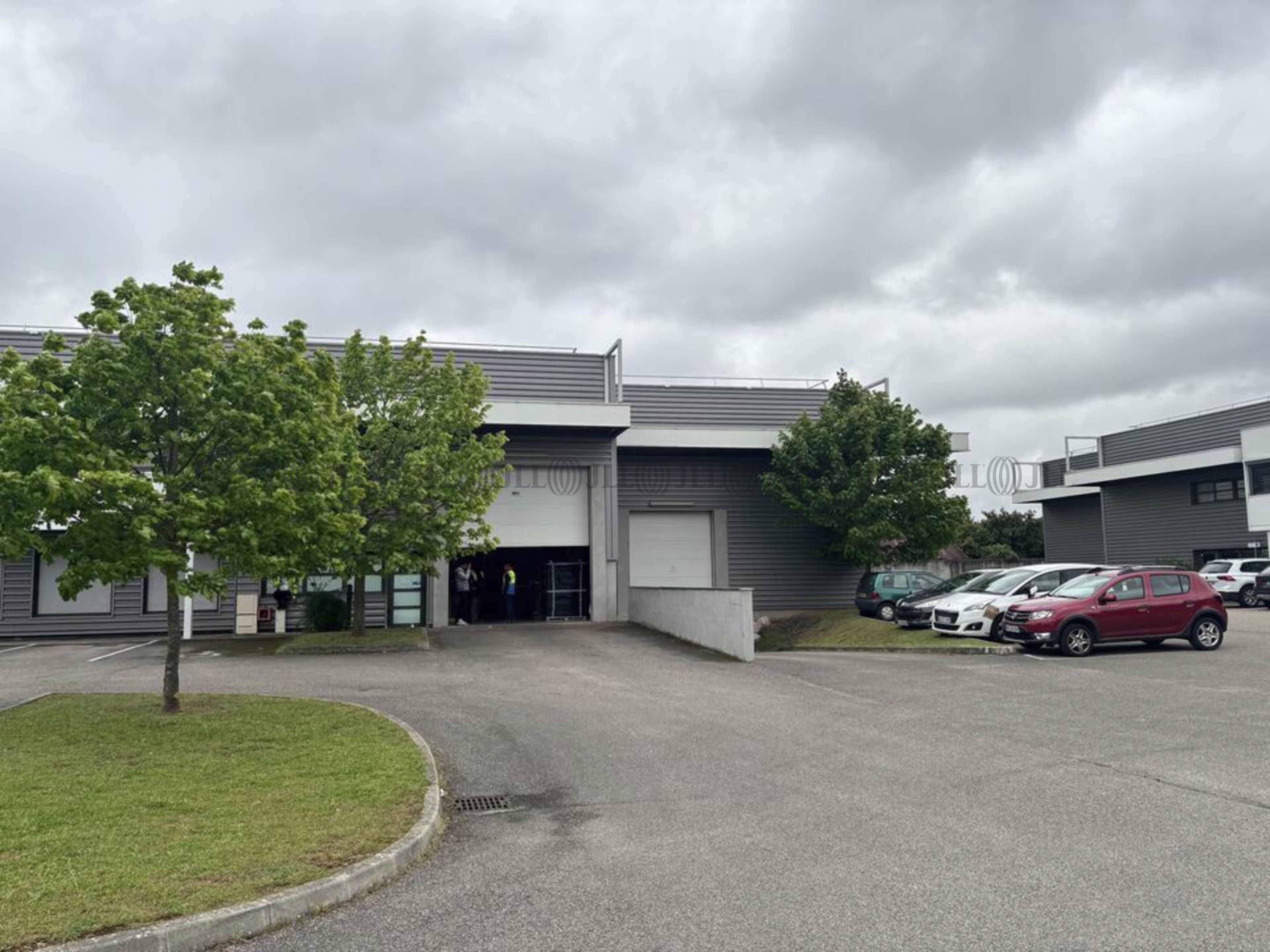 151-153 ROUTE DE GRENOBLE