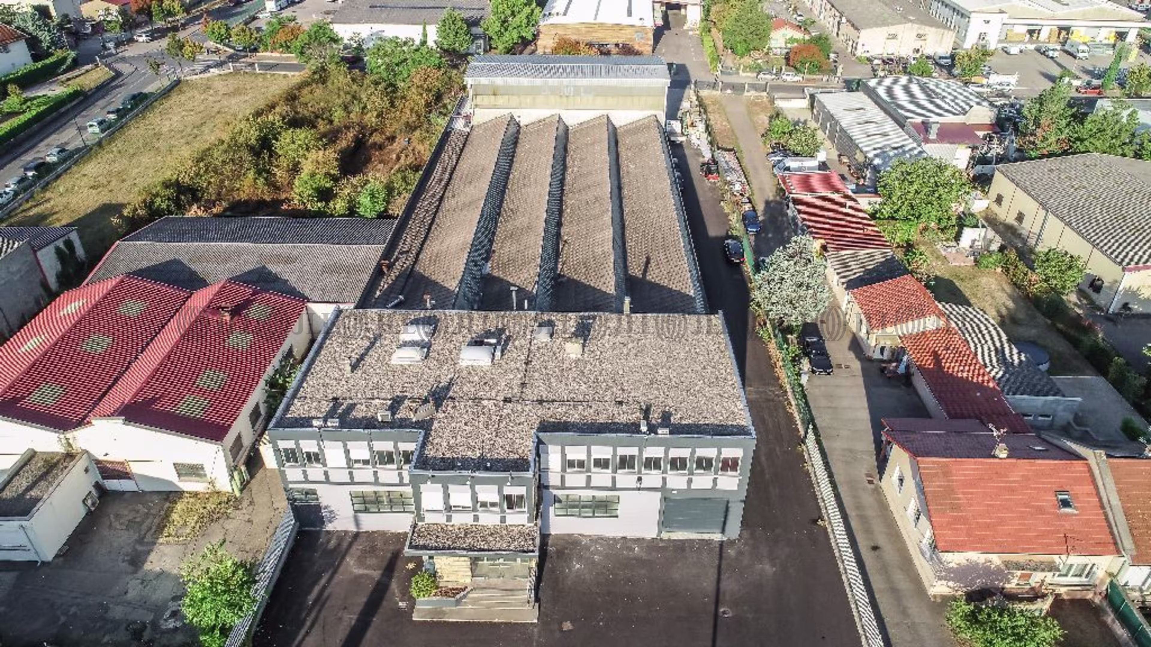 34 AVENUE DES BRUYERES
