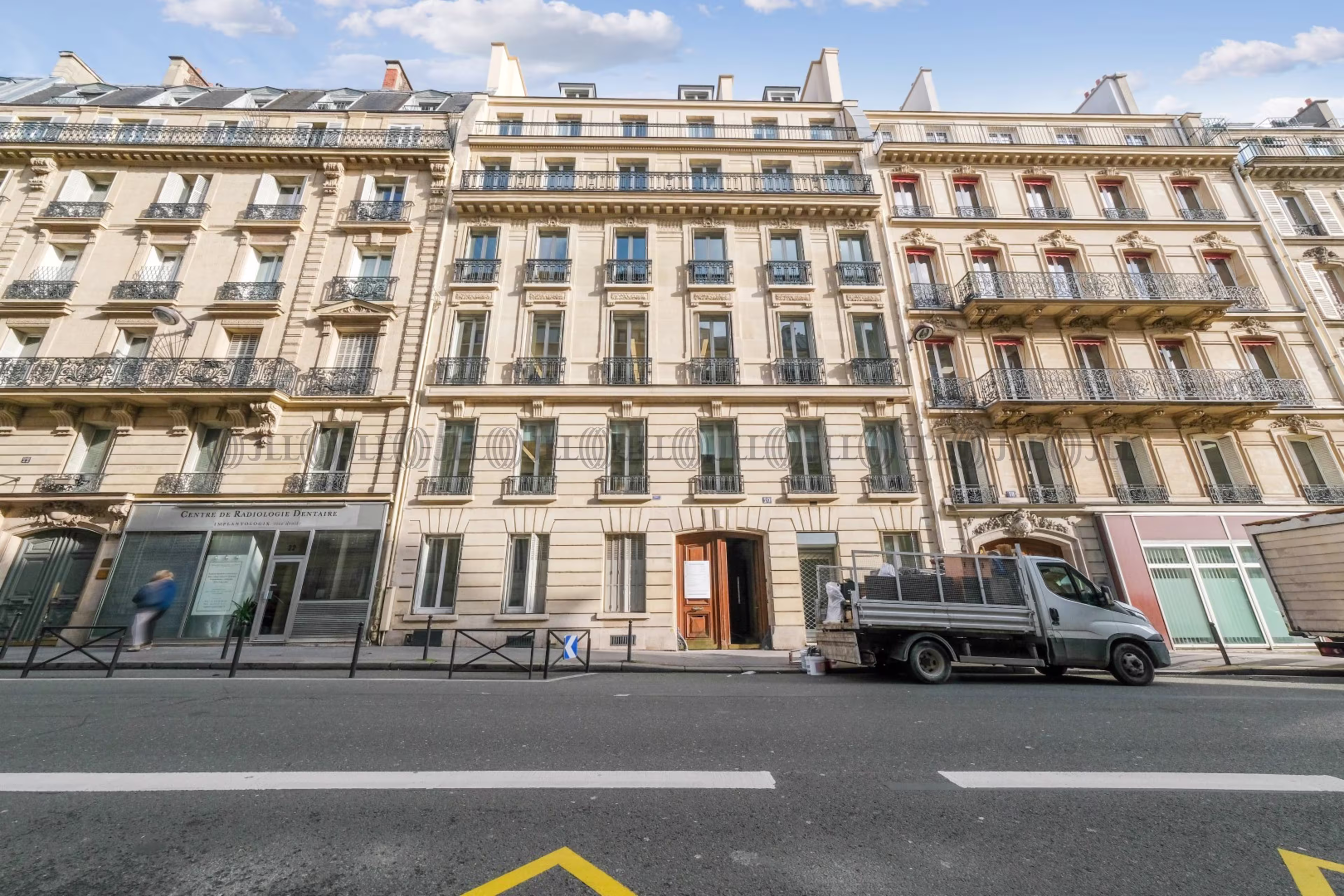 20 RUE DE SAINT PETERSBOURG