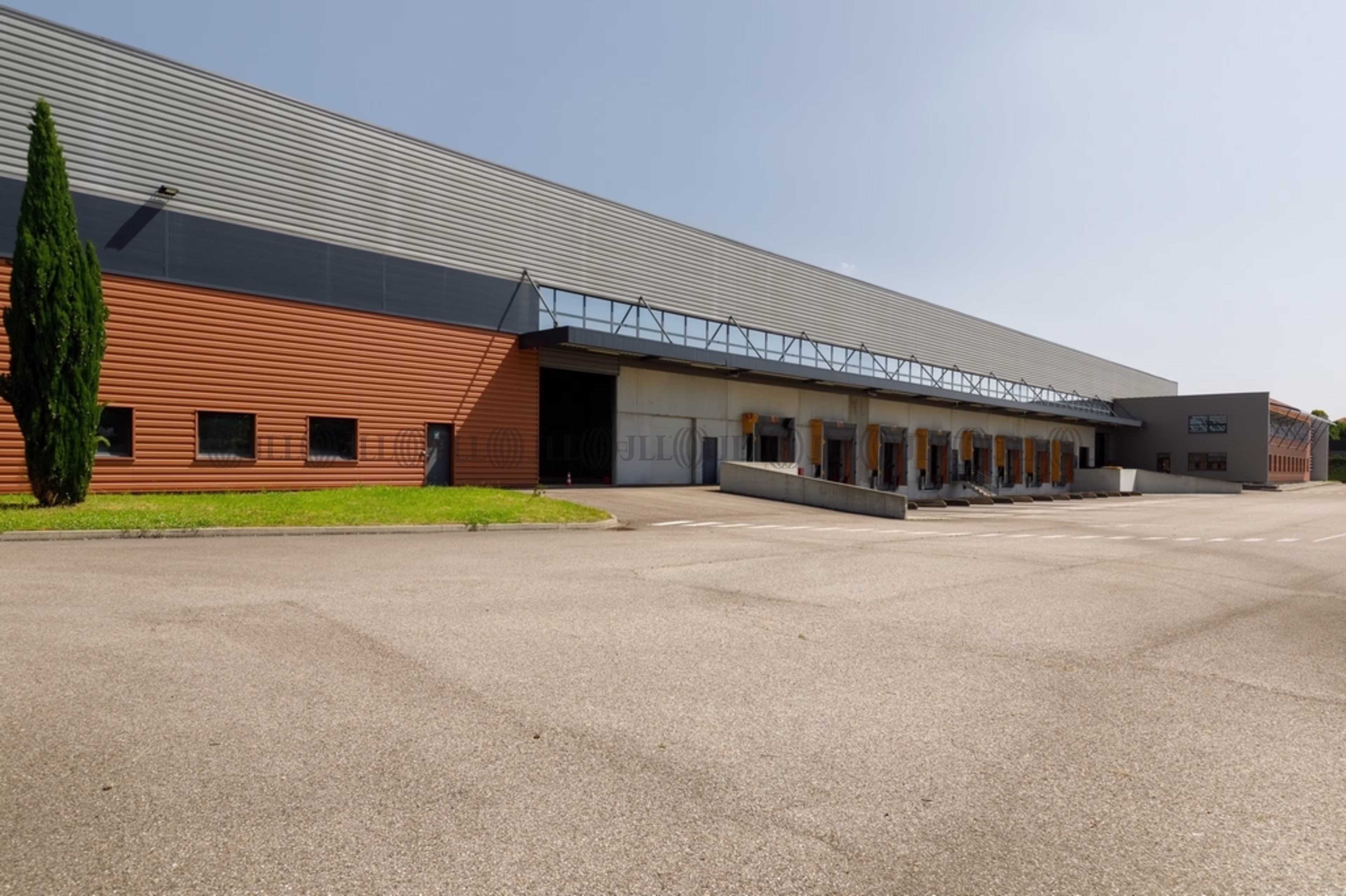 555 RUE DE LA DOMBES