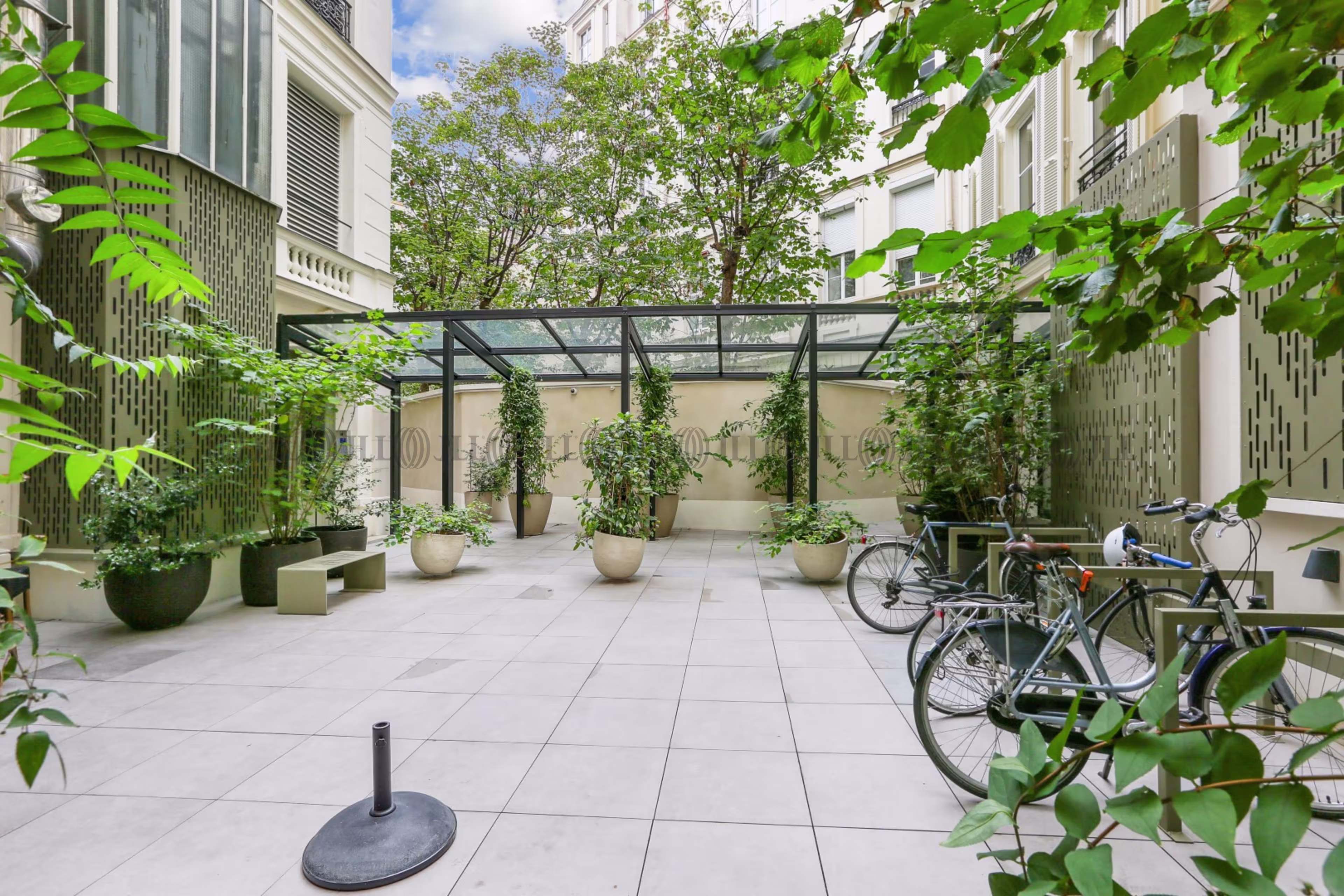 9 BOULEVARD MALESHERBES