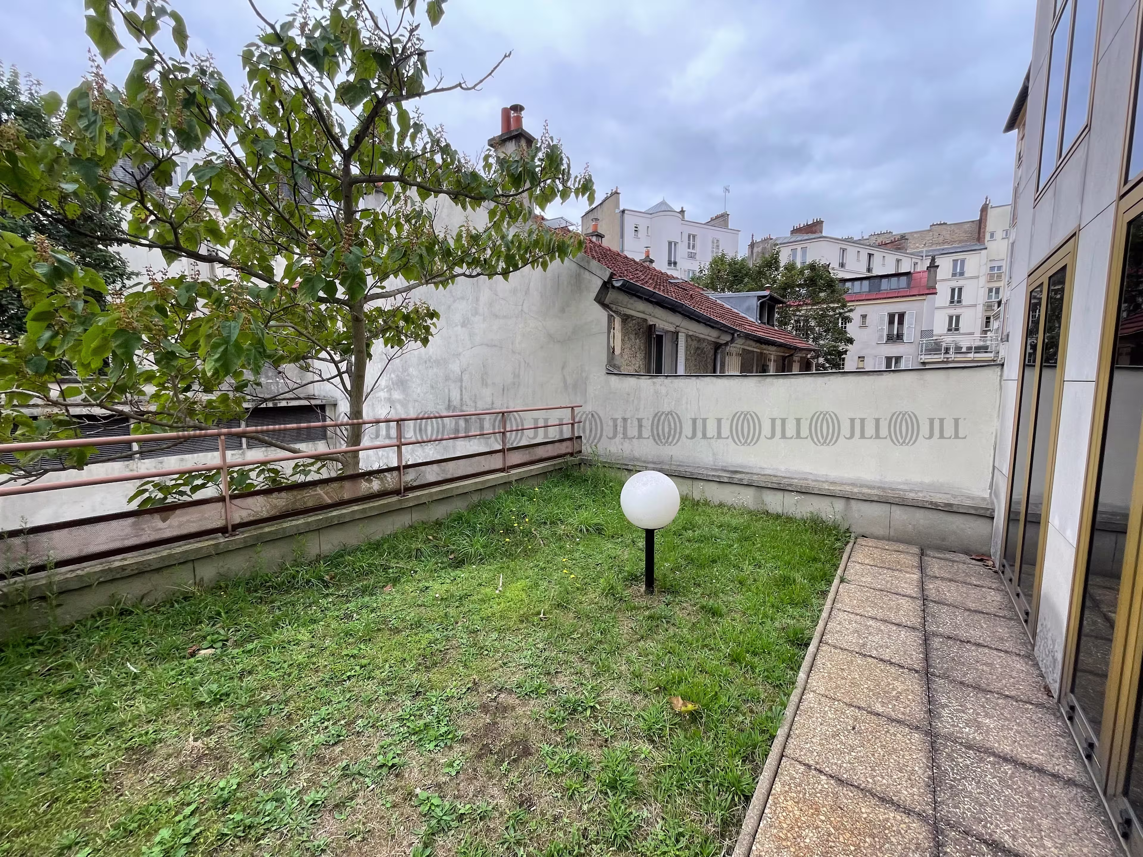 115 AVENUE DE PARIS