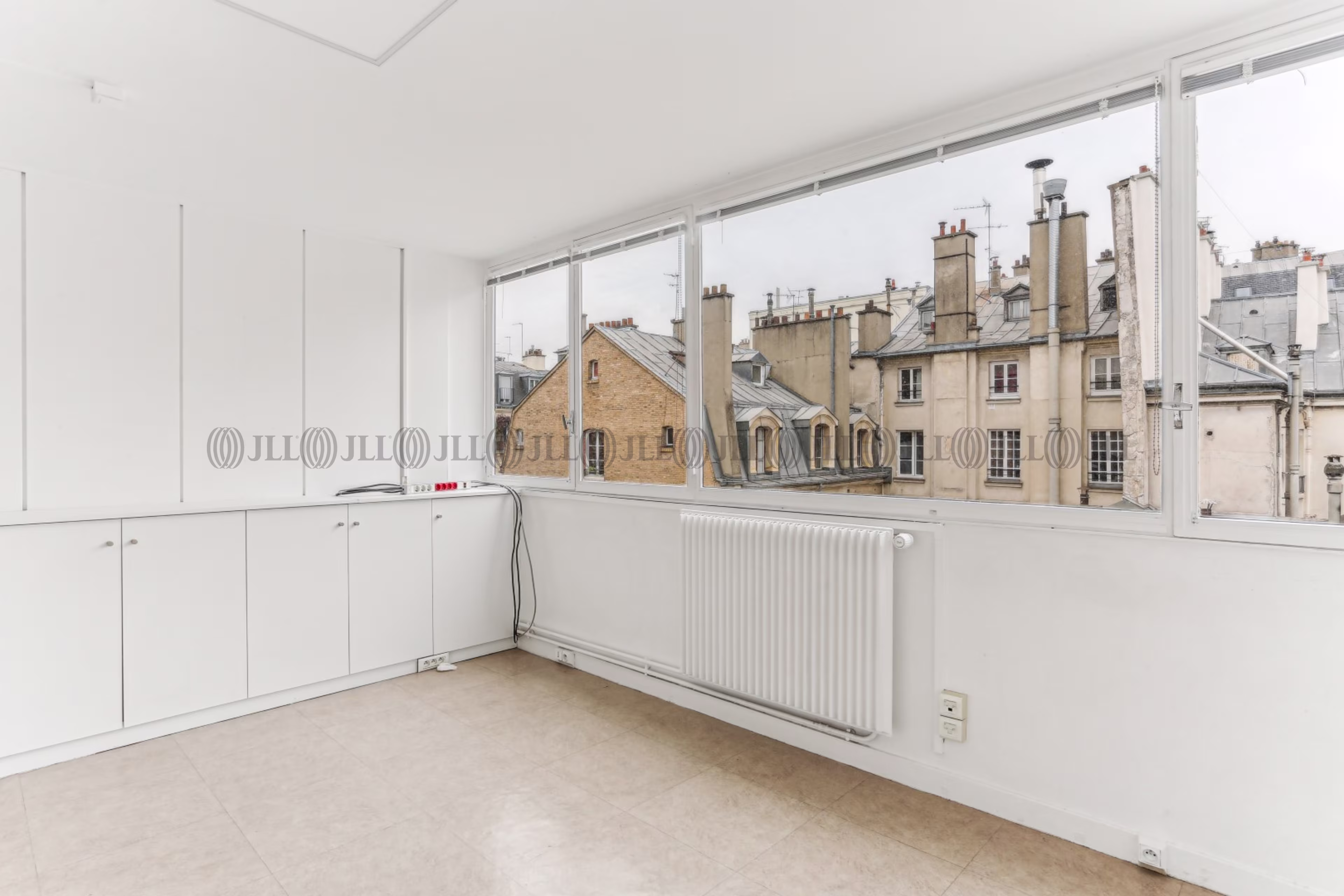 84 RUE DE GRENELLE