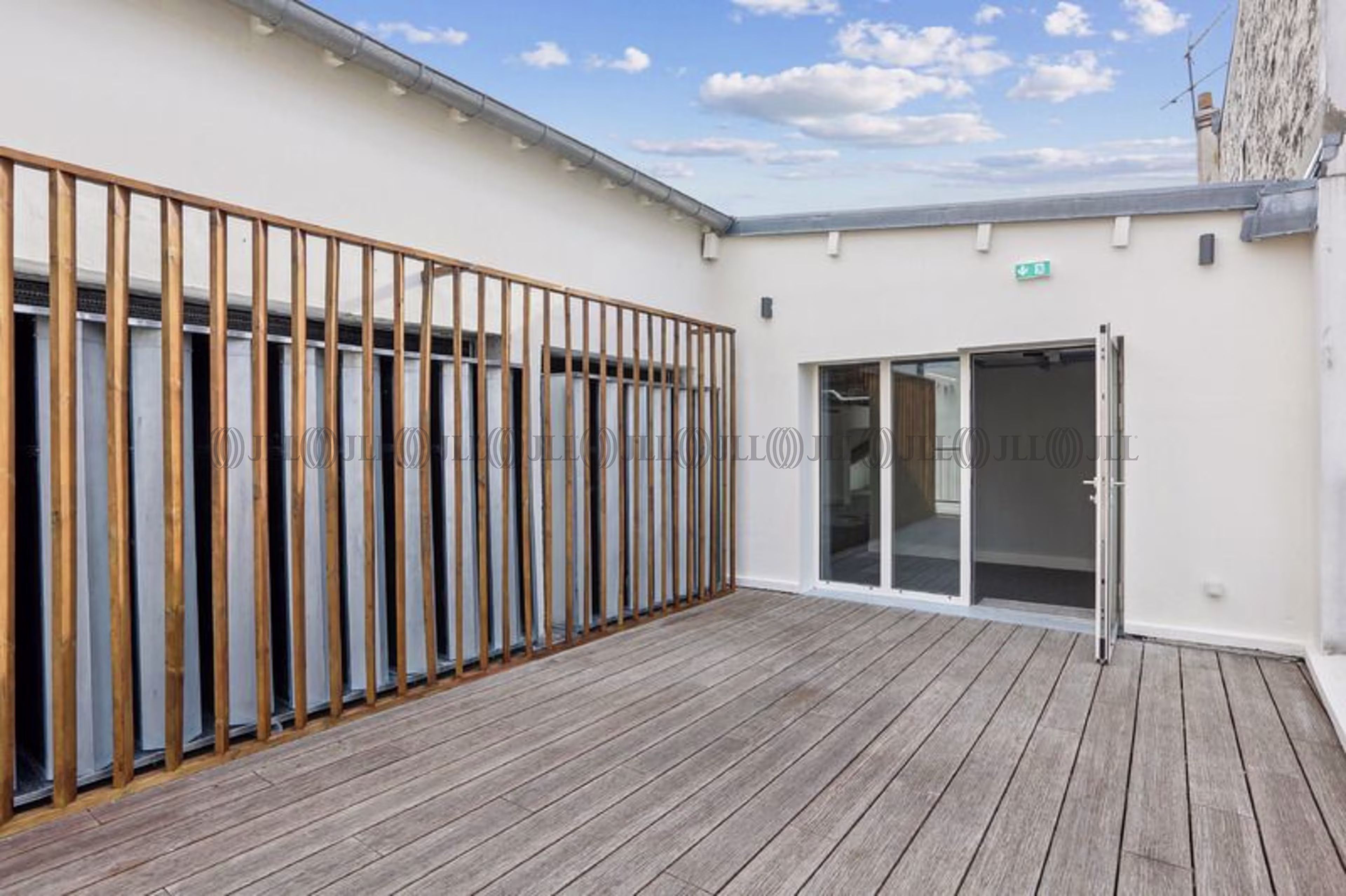 27 RUE LUCIEN SAMPAIX