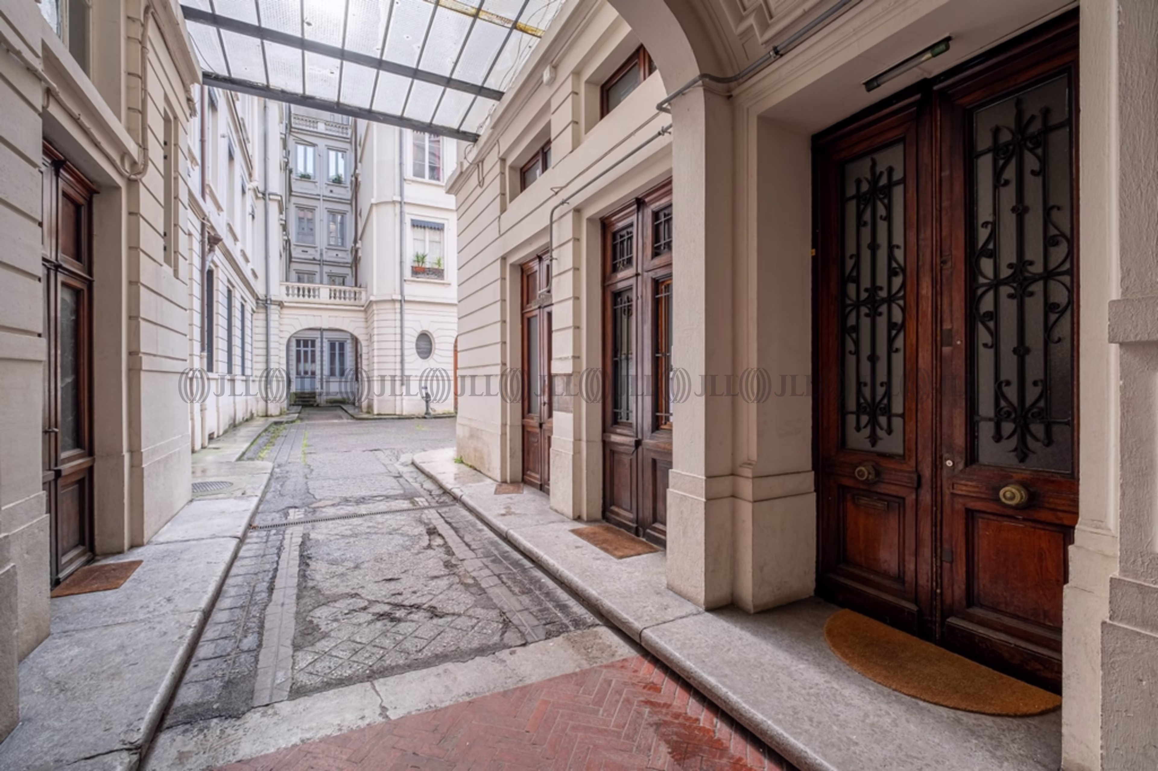 10 RUE DUQUESNE
