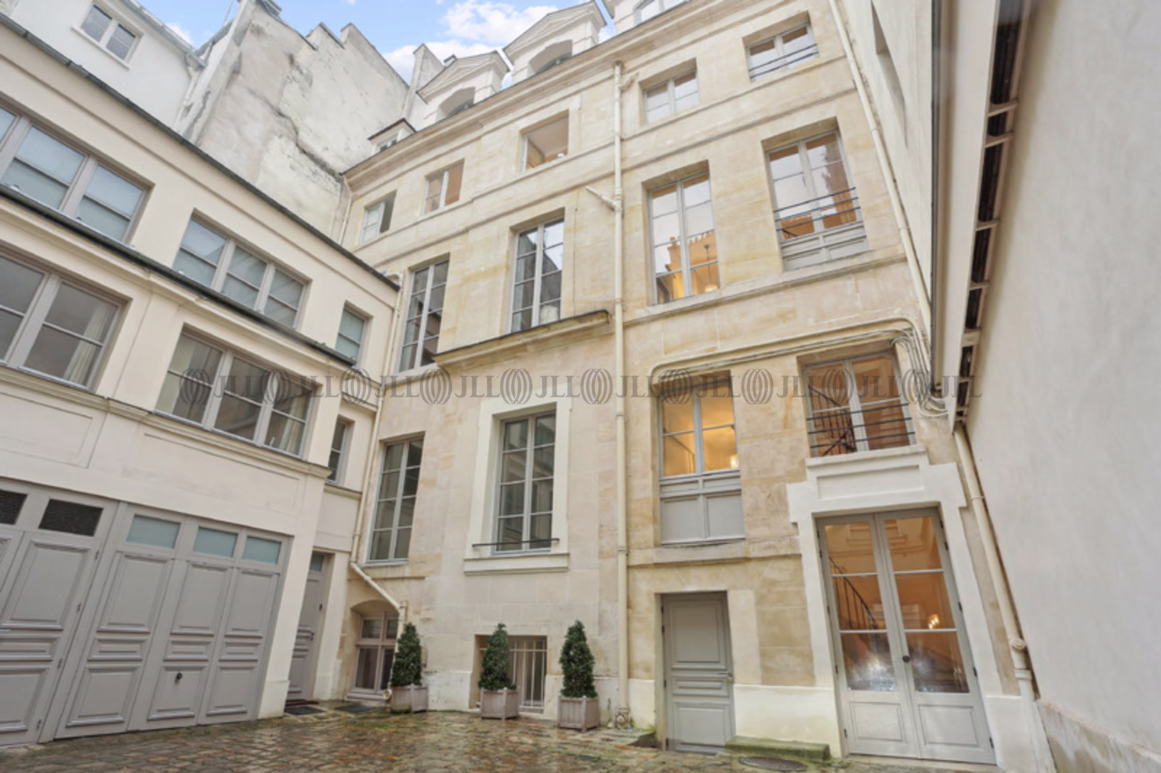65 RUE SAINTE ANNE