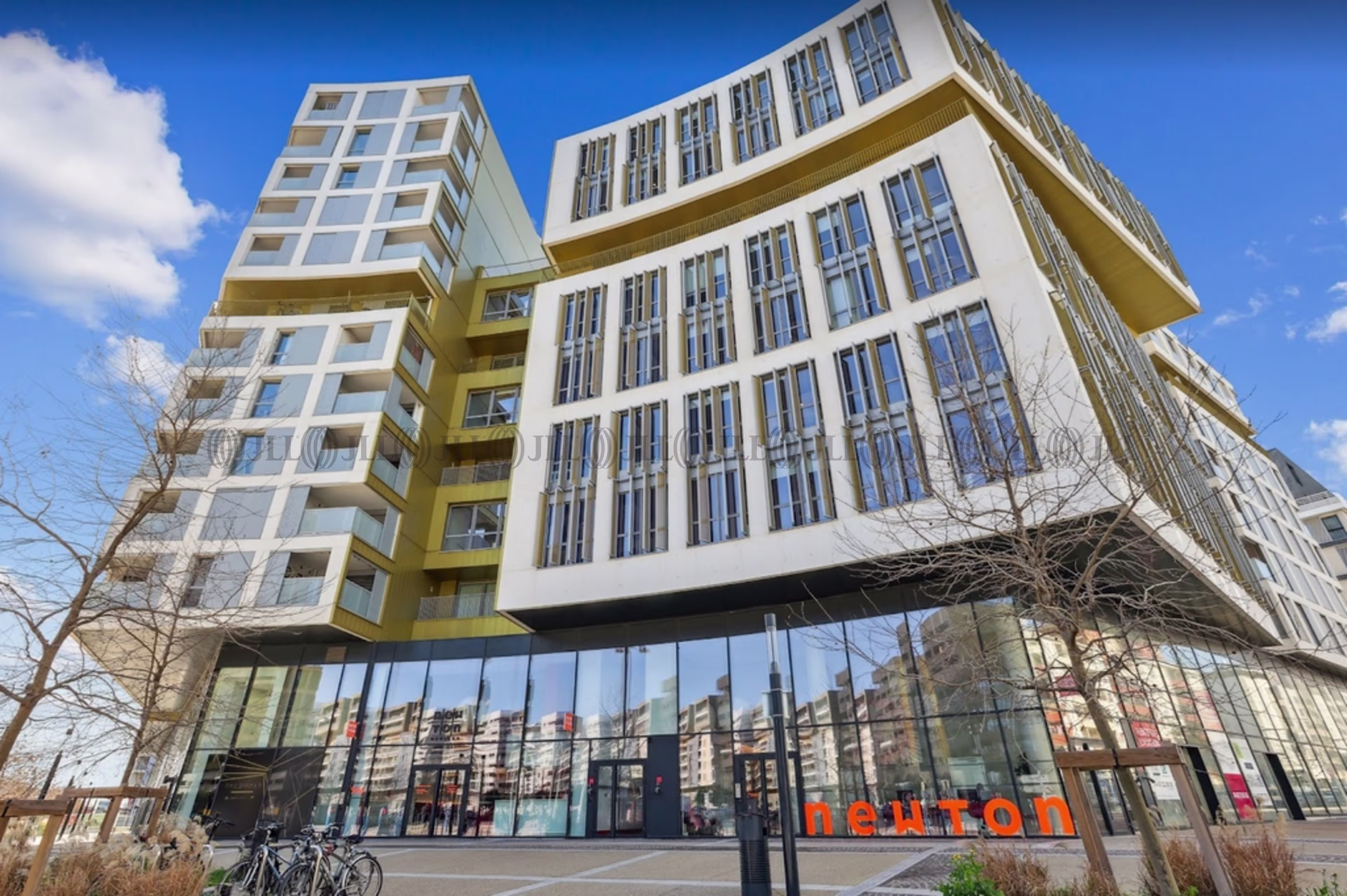 966 AVENUE RAYMOND DUGRAND
