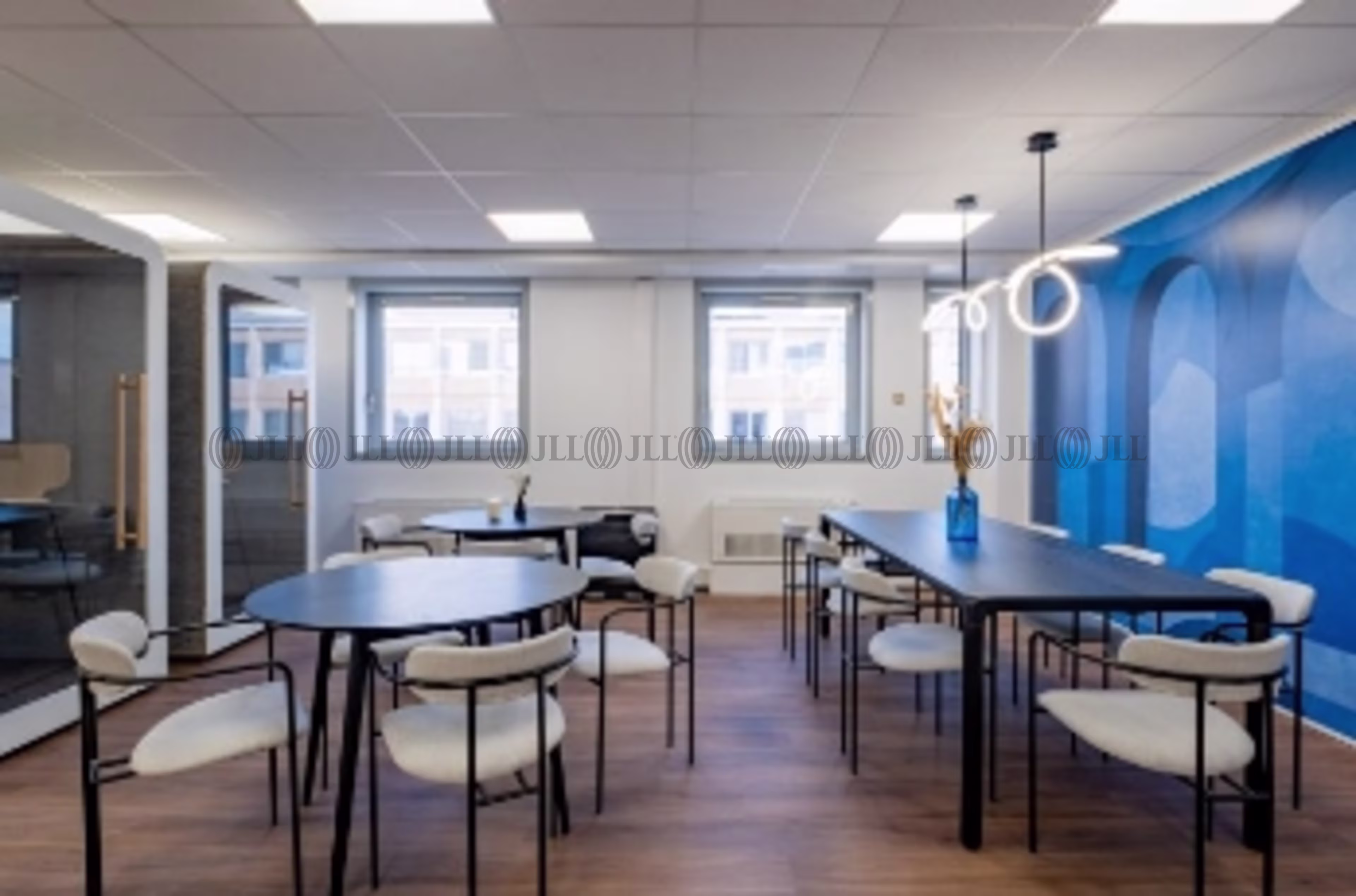 27-33 RUE MAURICE FLANDIN