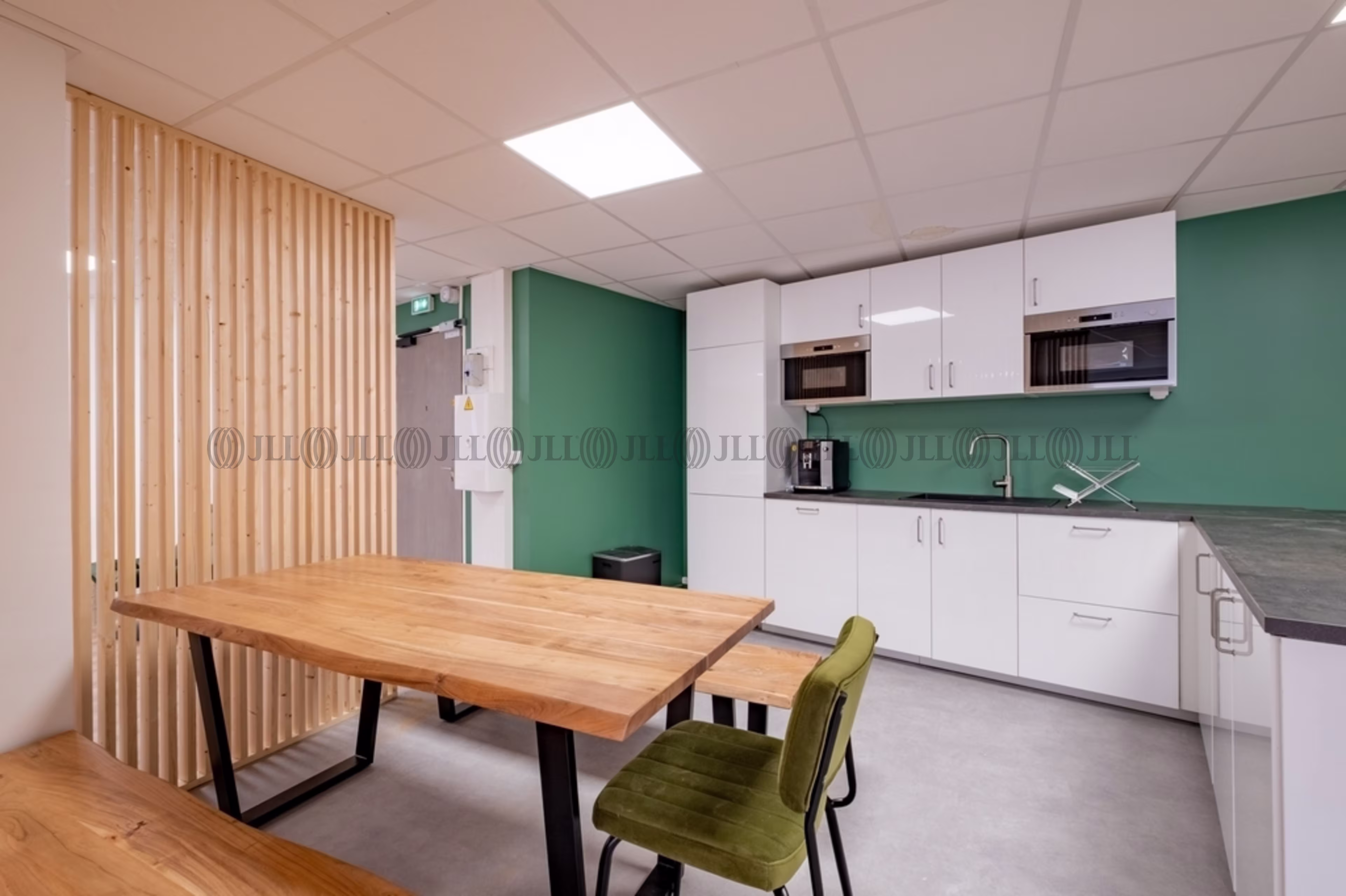 47 RUE MAURICE FLANDIN