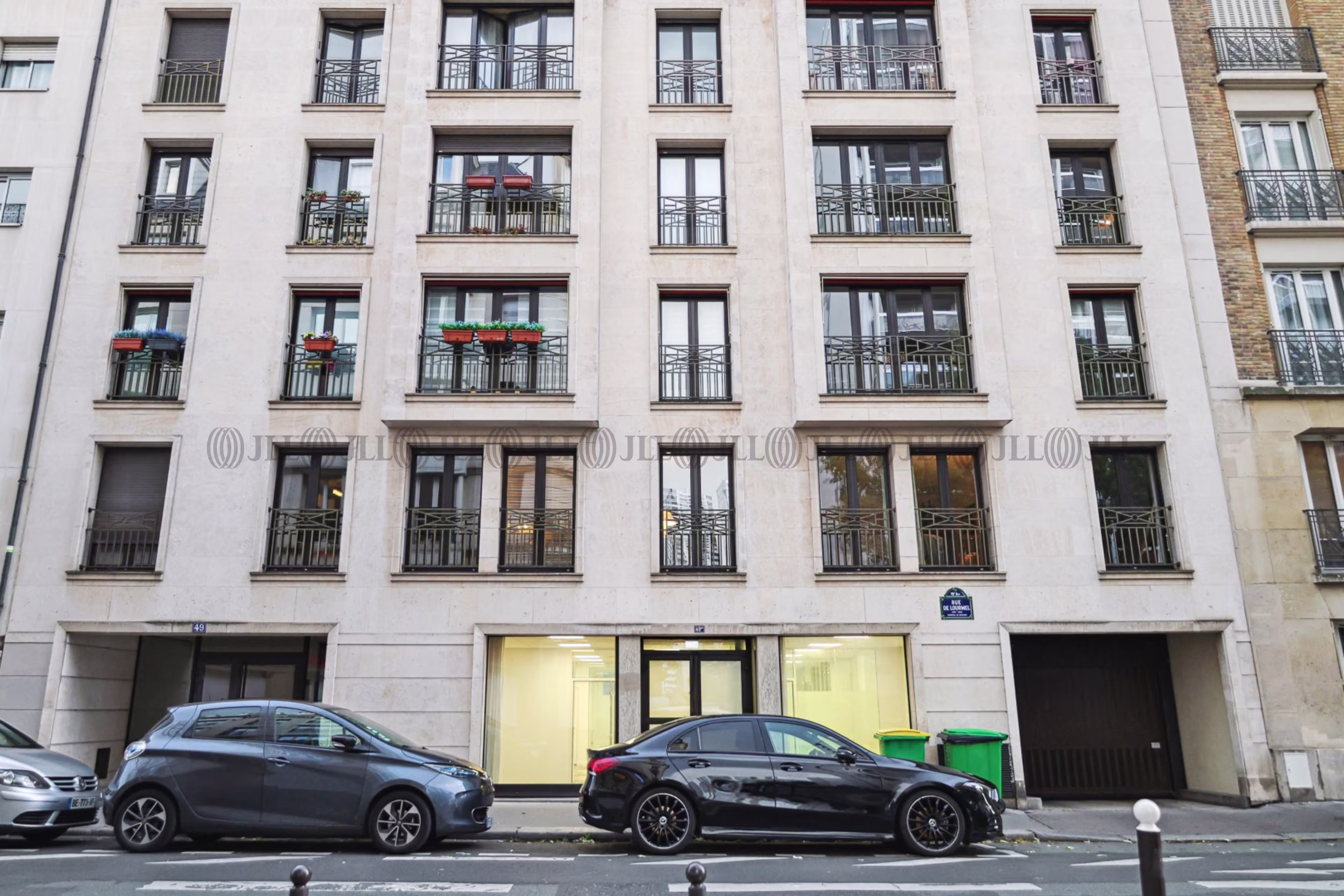 49 RUE DE LOURMEL