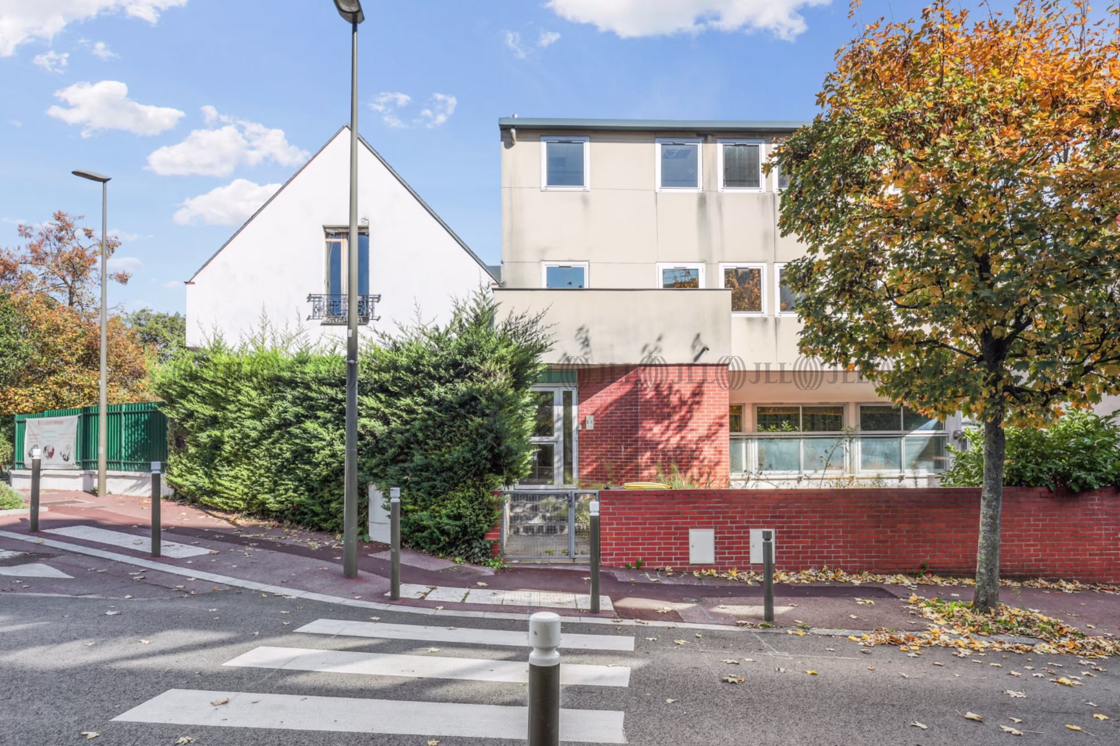 60 RUE DES CHERCHEVETS