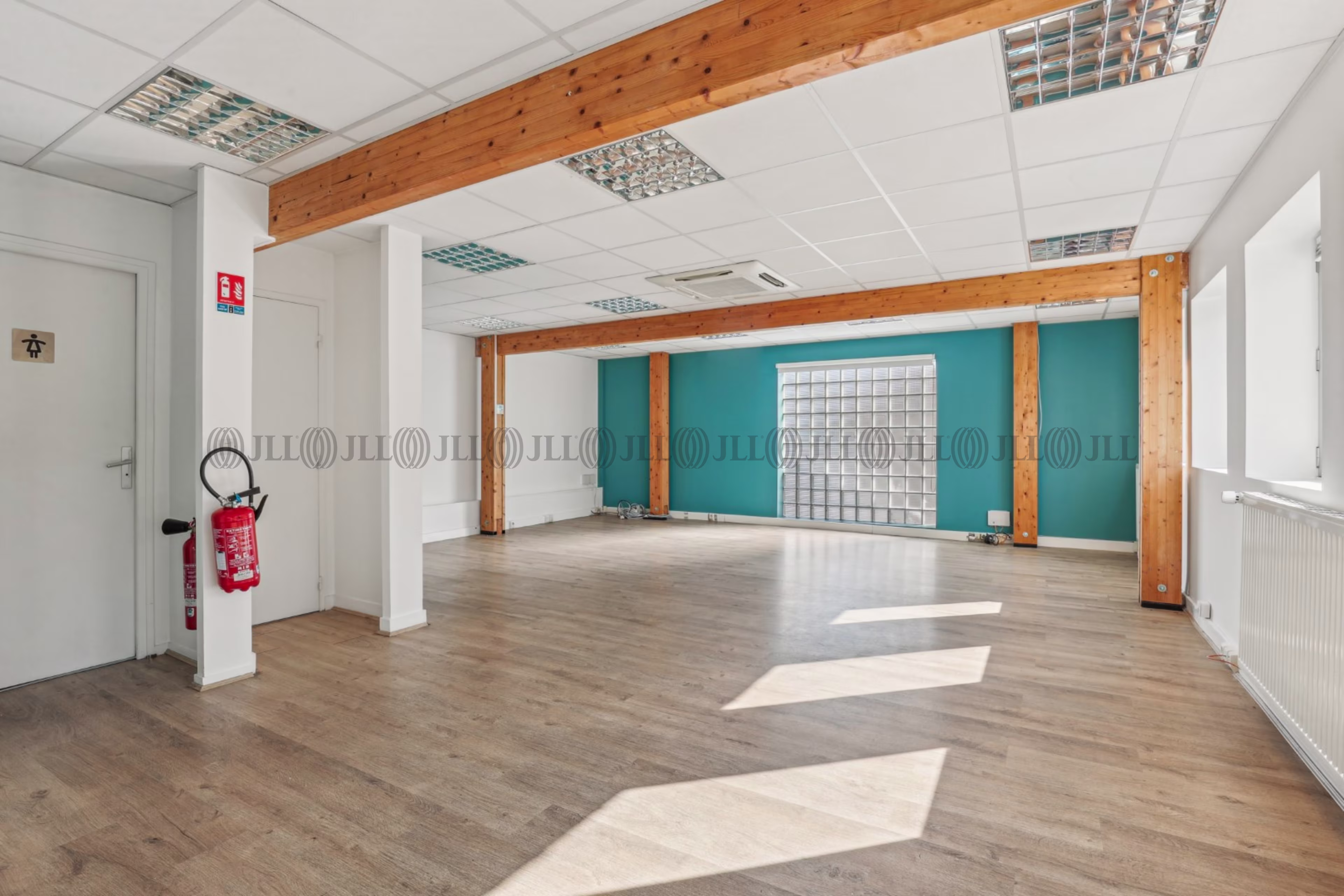 60 RUE DES CHERCHEVETS