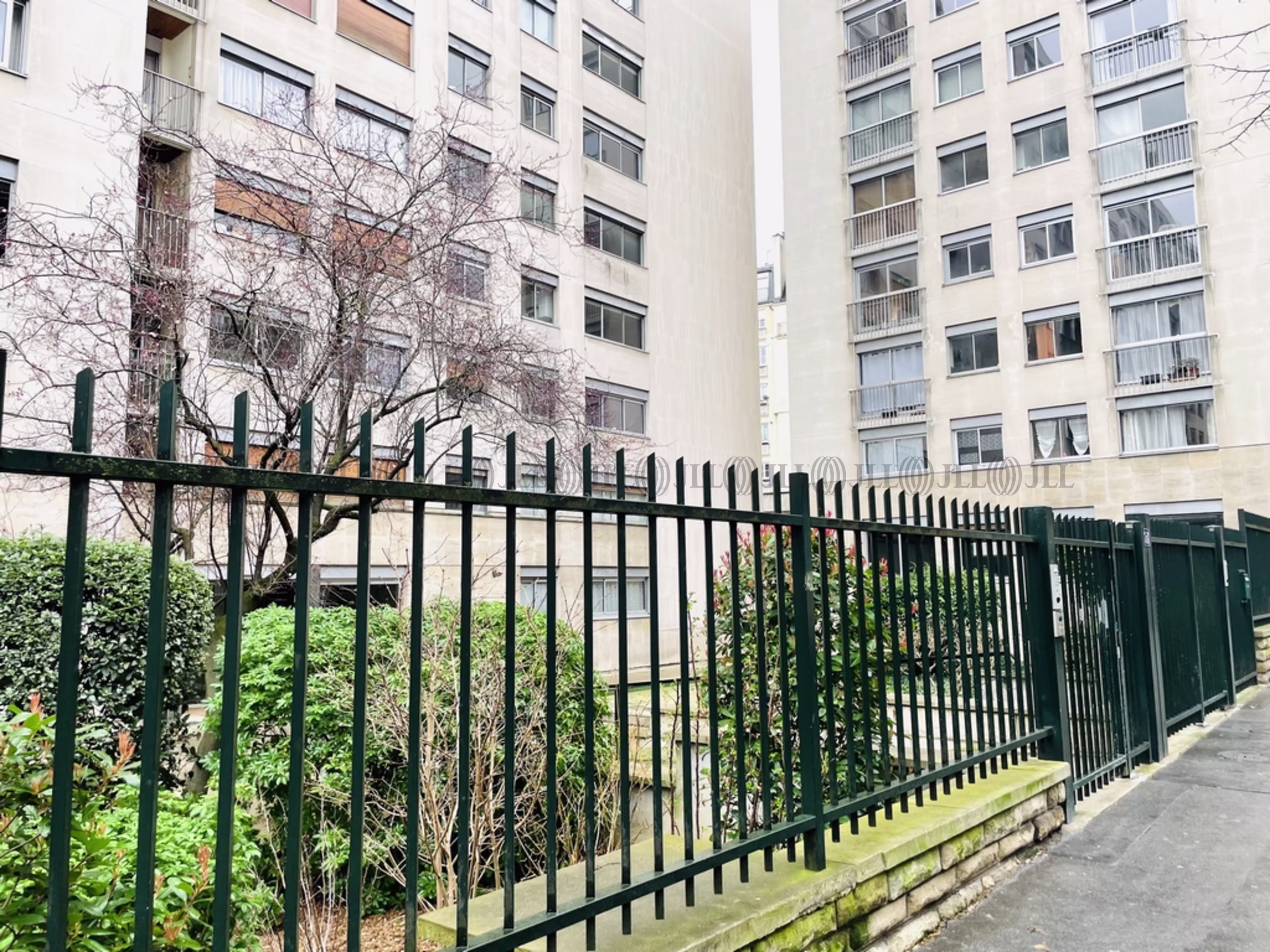 7-15 RUE SARRETTE