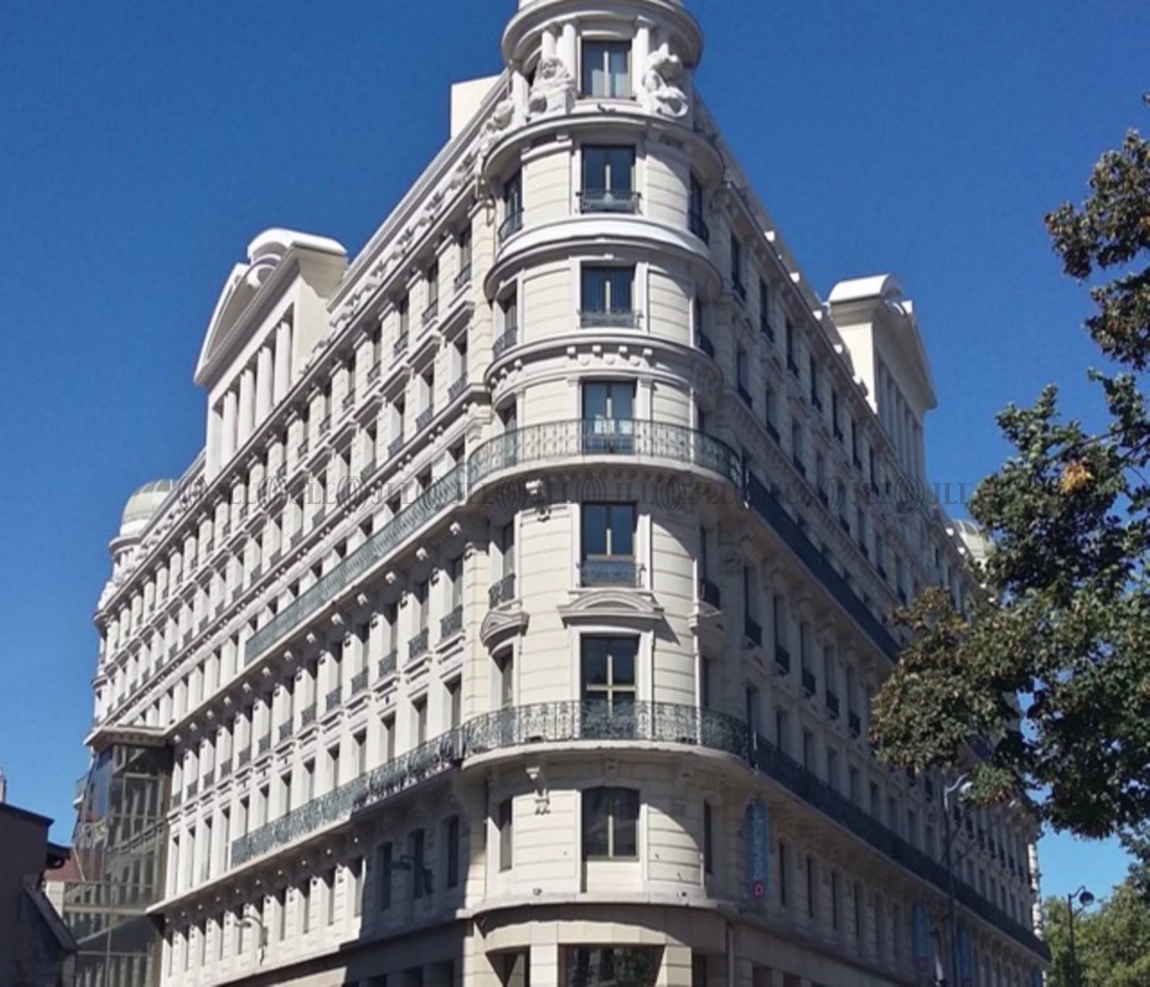 2 RUE DU PRESIDENT CARNOT
