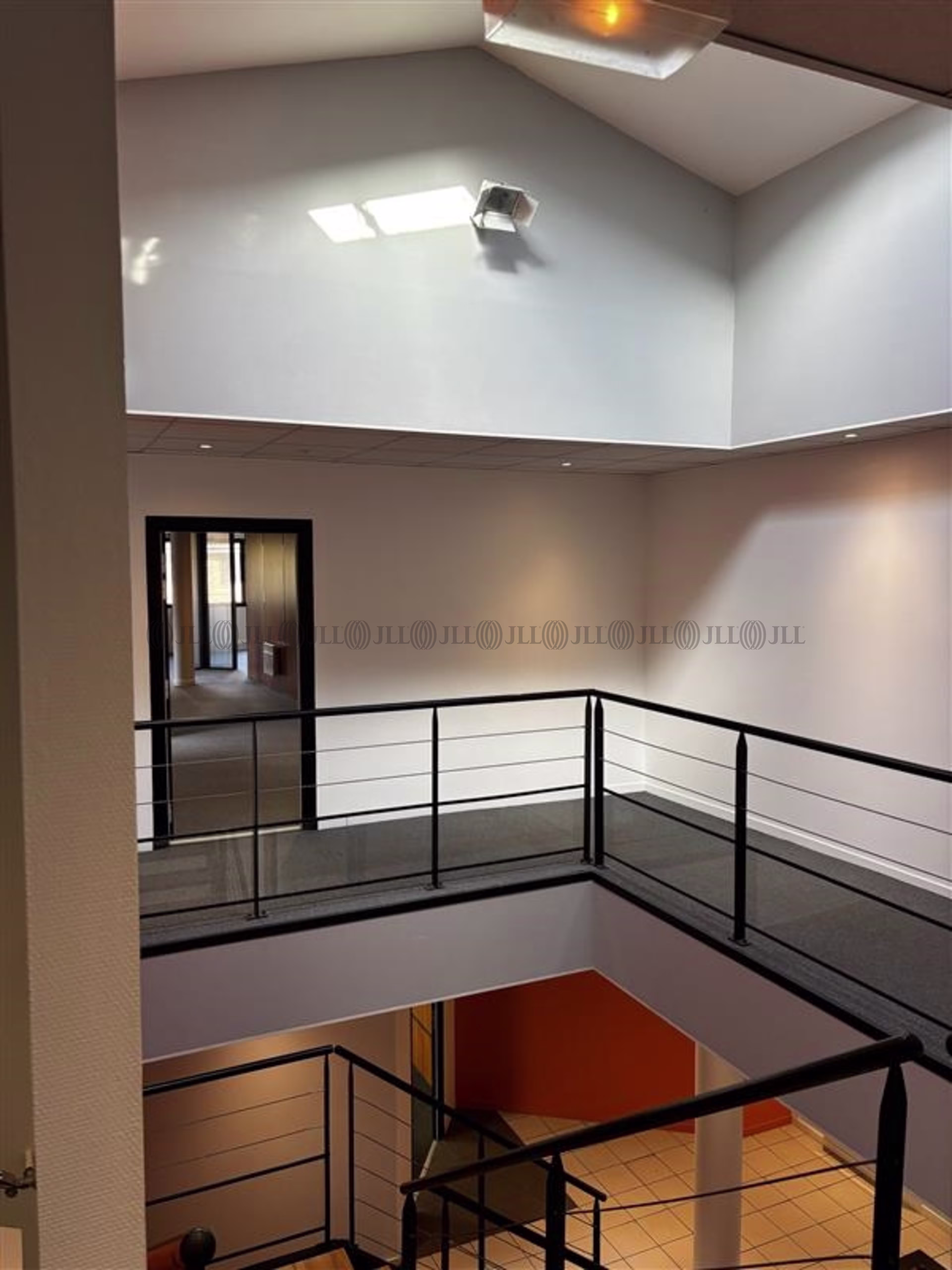3 RUE LOUIS NEEL