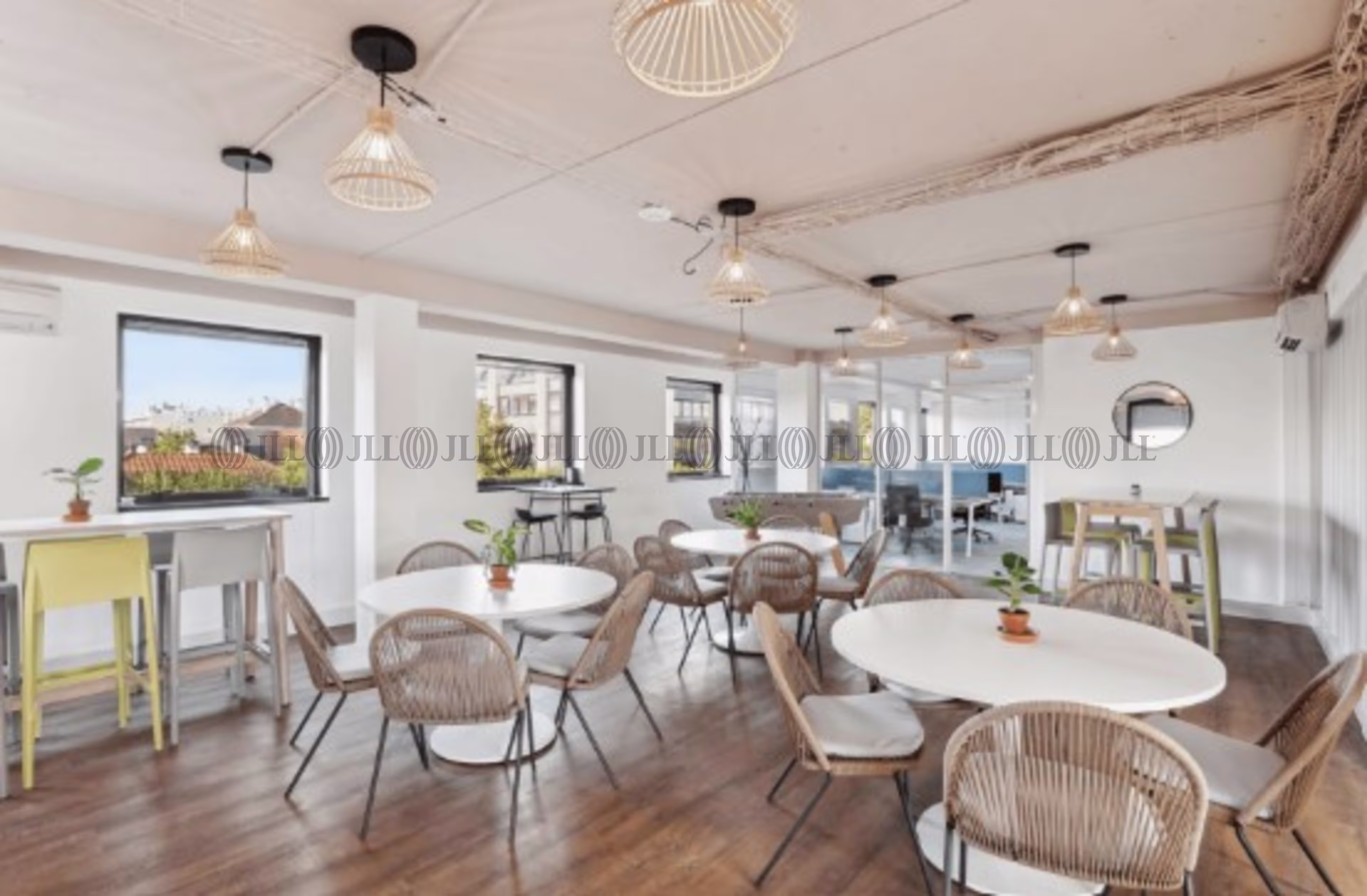 54 AVENUE VICTOR HUGO
