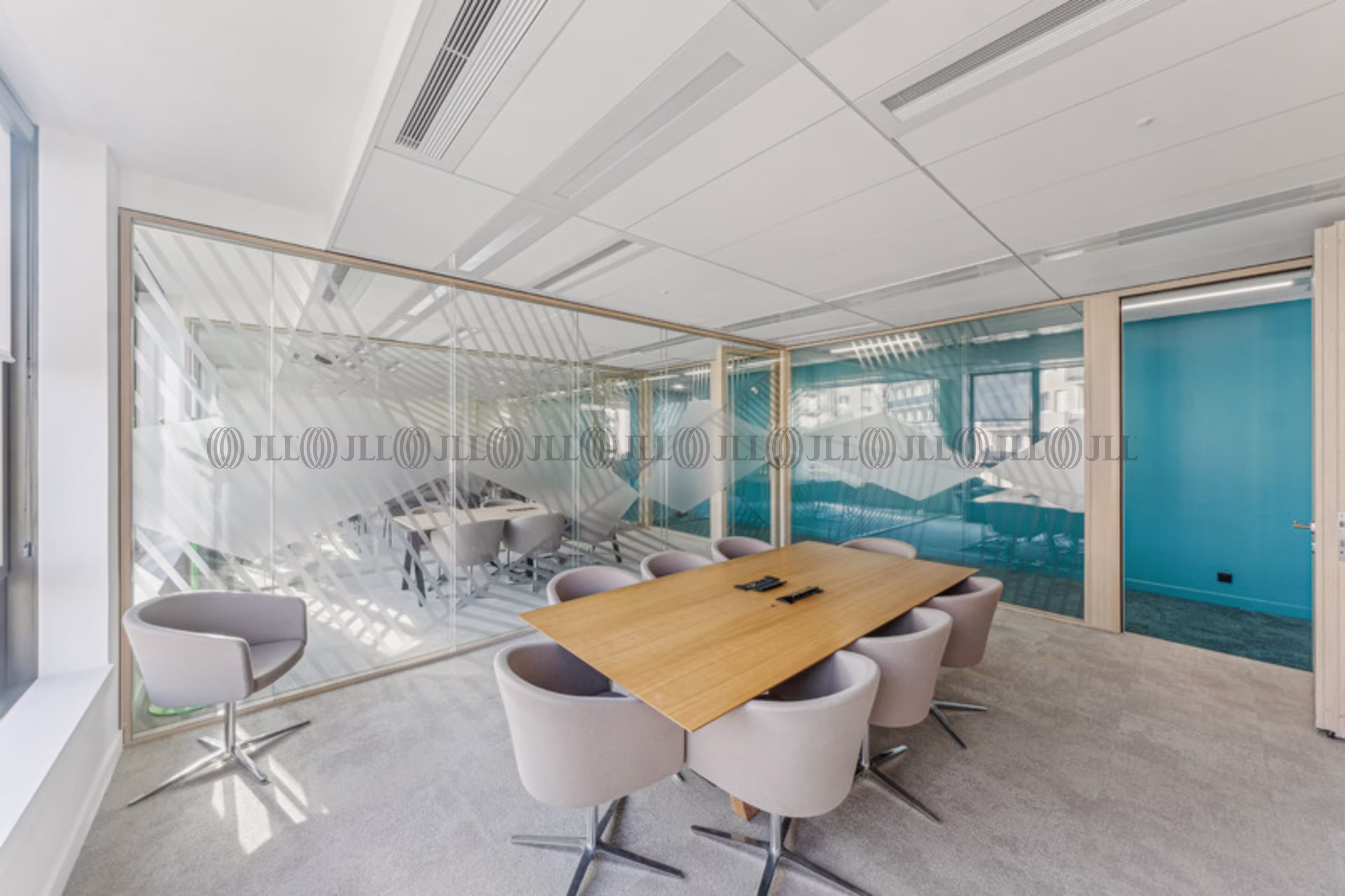 130-134 AVENUE PIERRE BROSSOLETTE