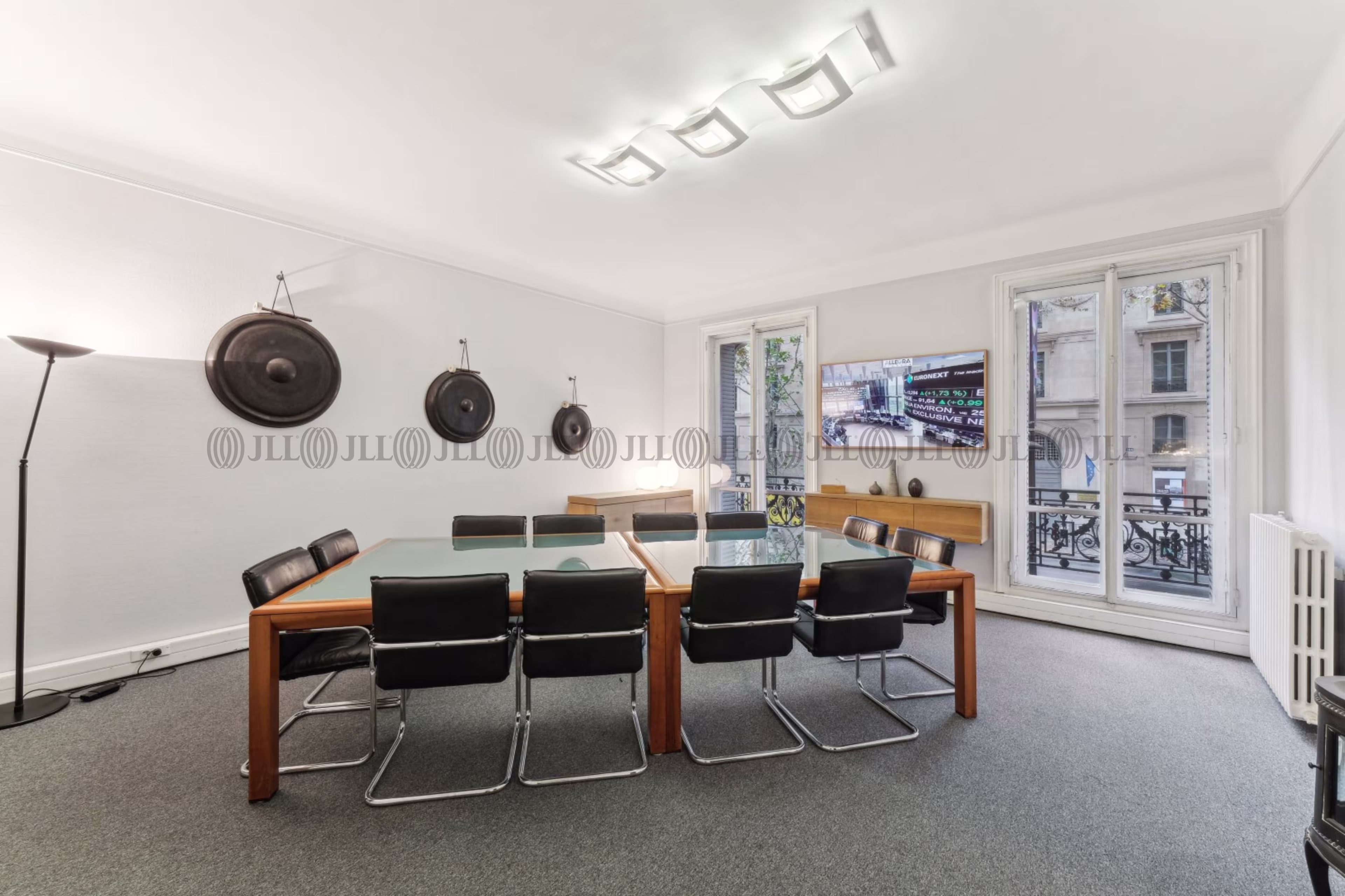 213 BOULEVARD SAINT GERMAIN