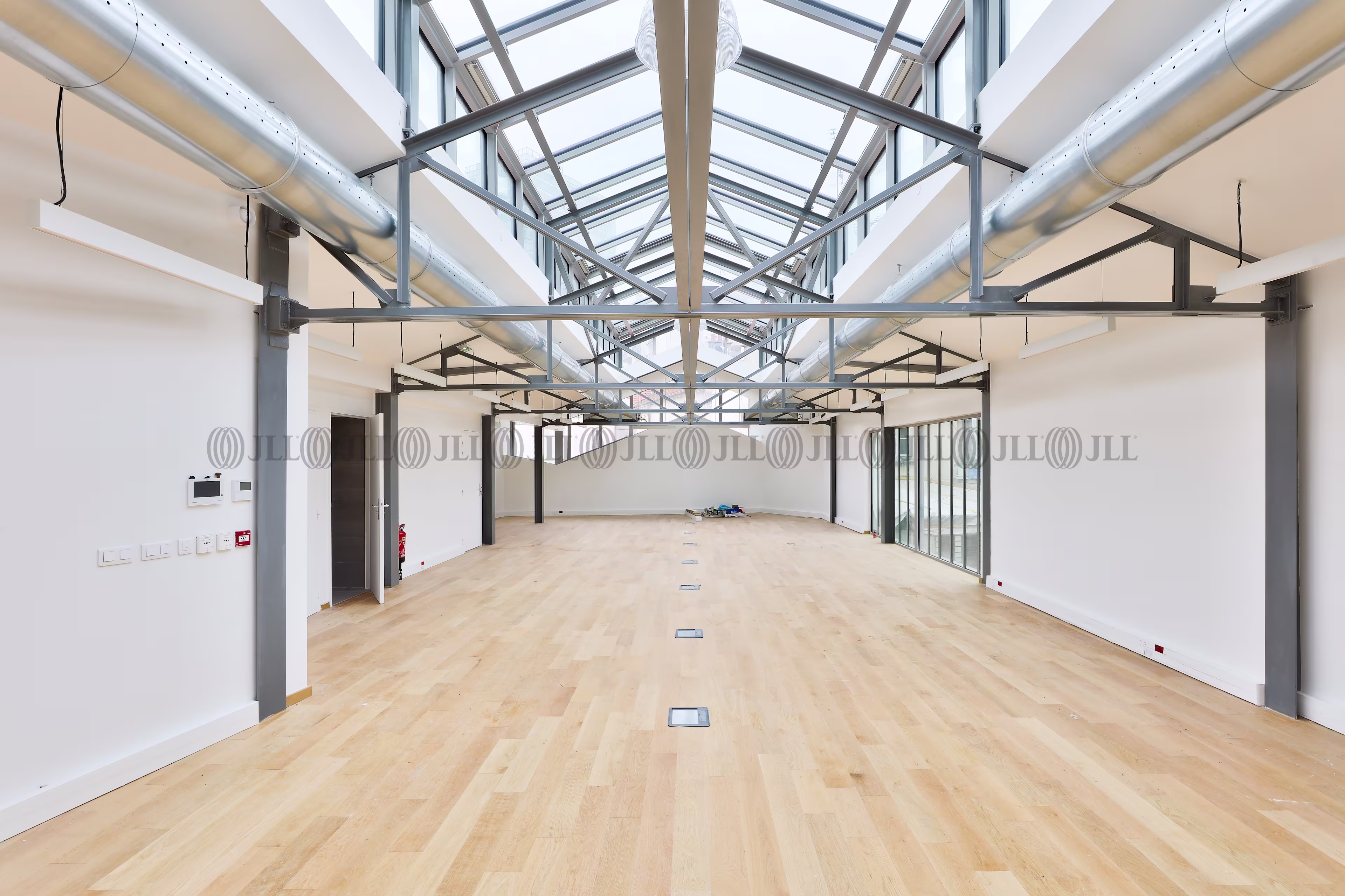 4 RUE VICTOR HUGO