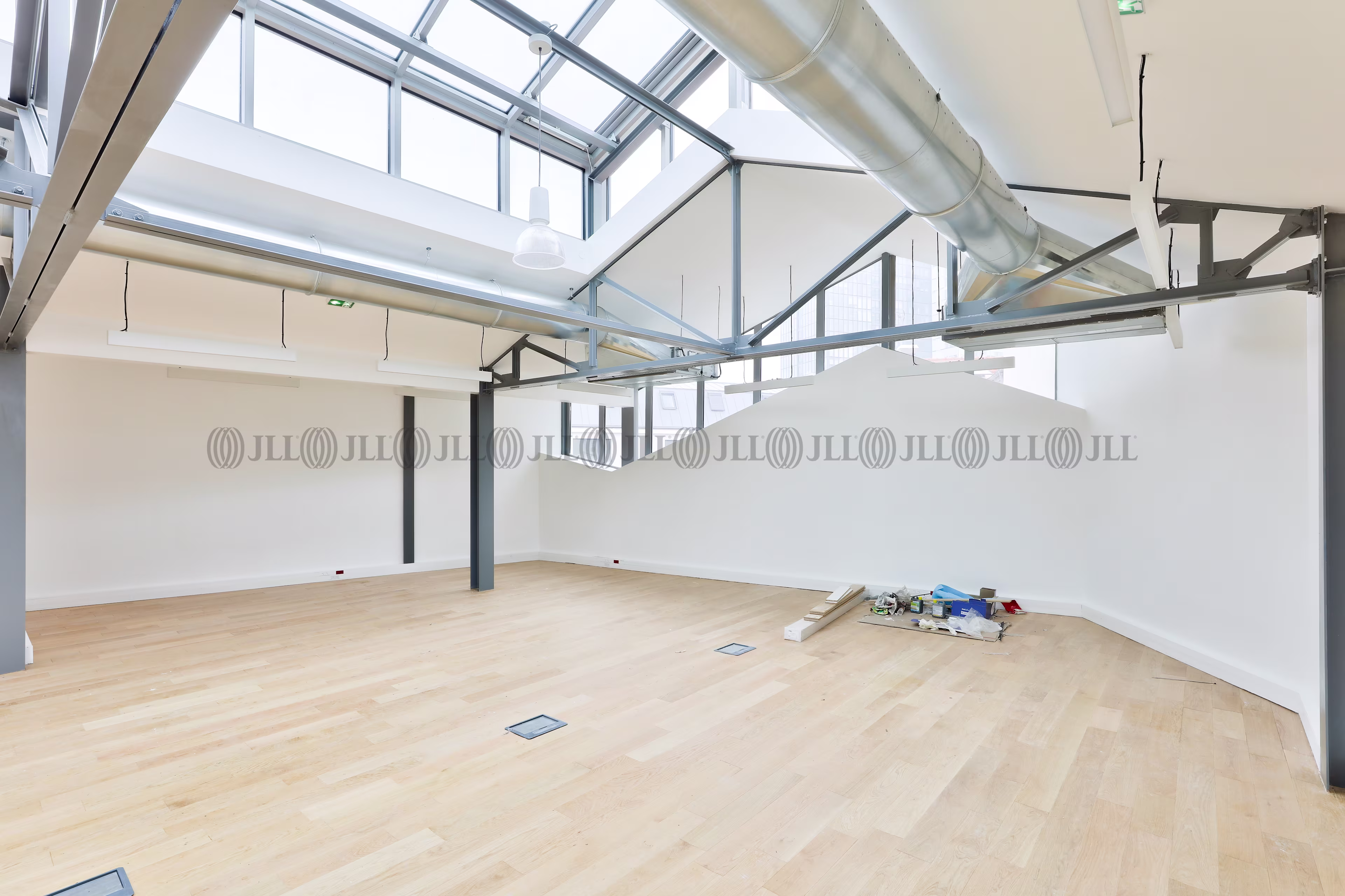 4 RUE VICTOR HUGO